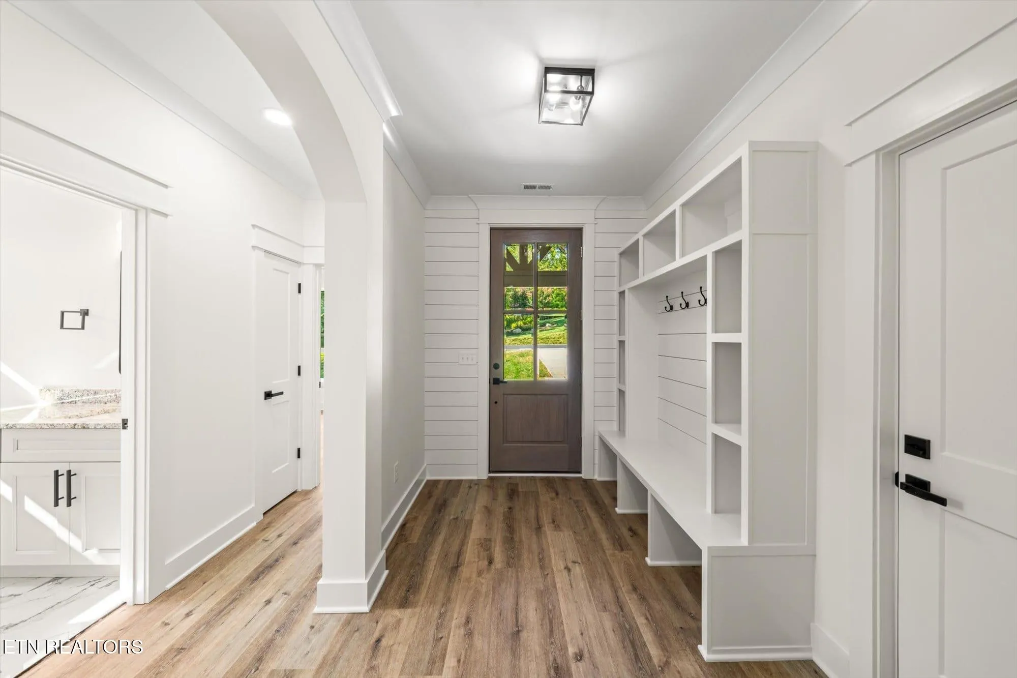 Property Slideshow image 3 of 27 | 102 oostagala dr, Loudon, TN, 37774