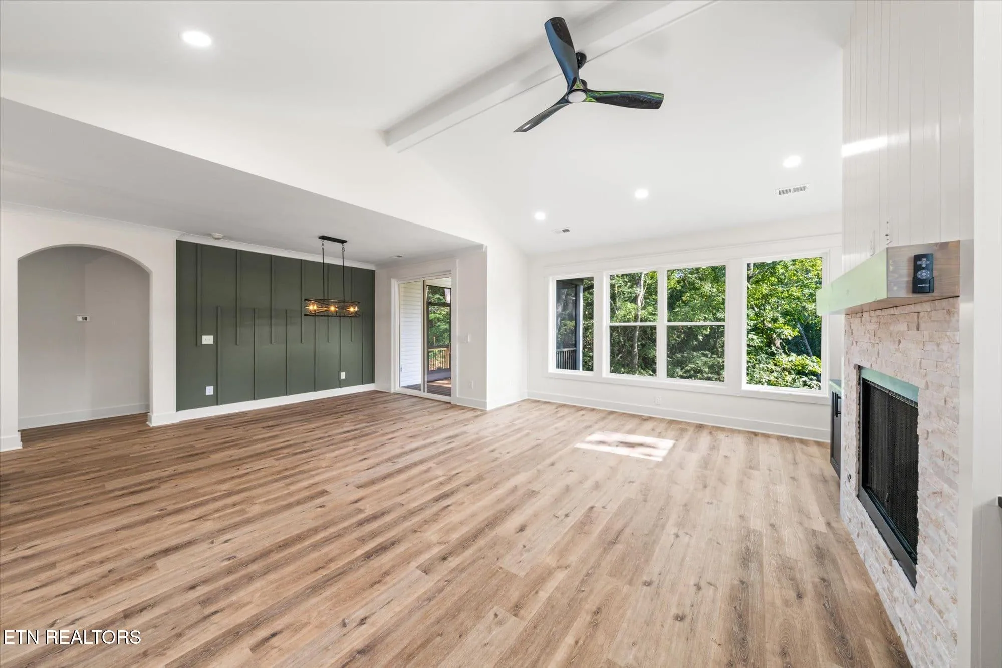 Property Slideshow image 6 of 27 | 102 oostagala dr, Loudon, TN, 37774