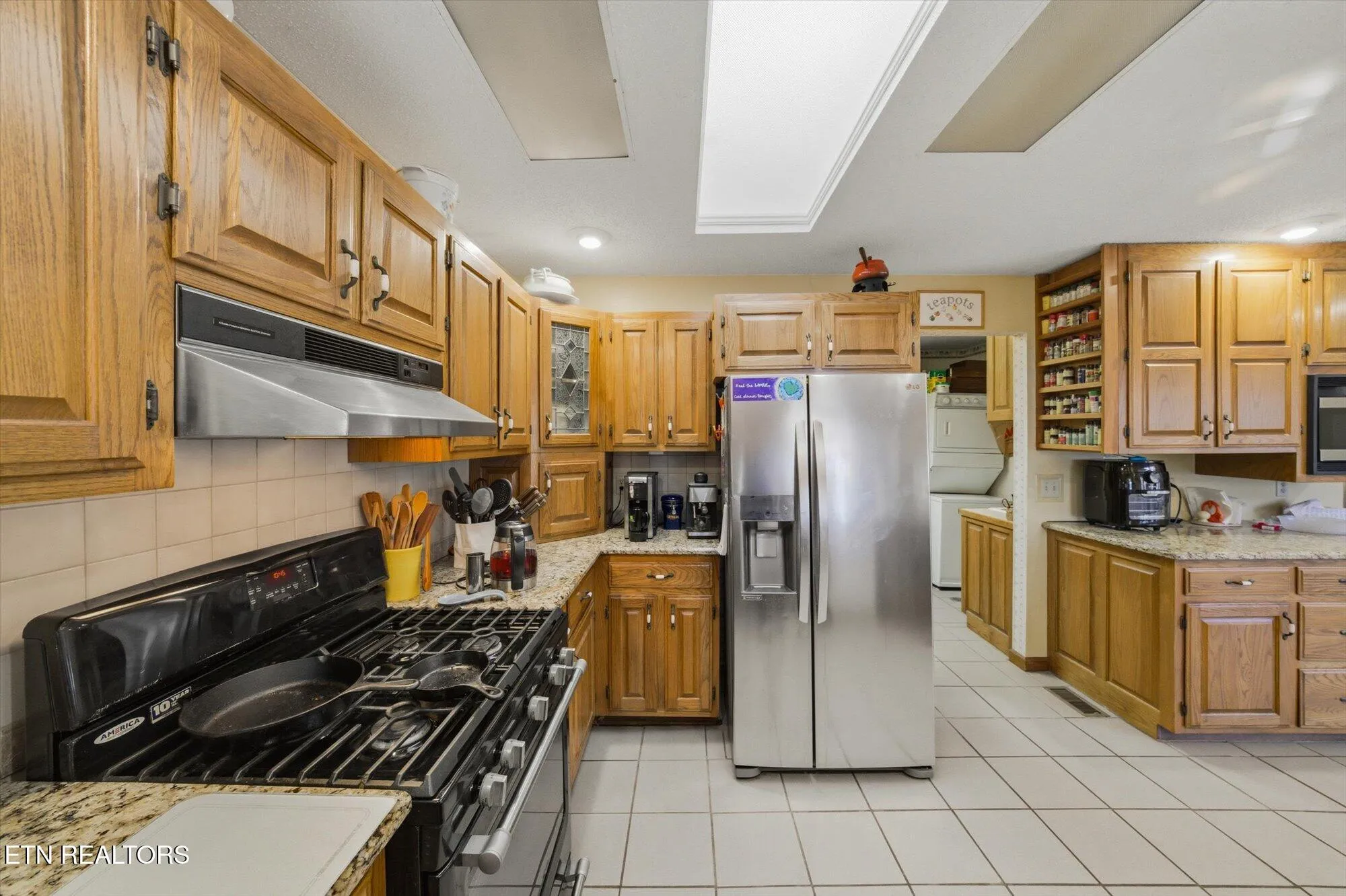 Property Slideshow image 15 of 51 | 140 tawny oak loop, Crossville, TN, 38558