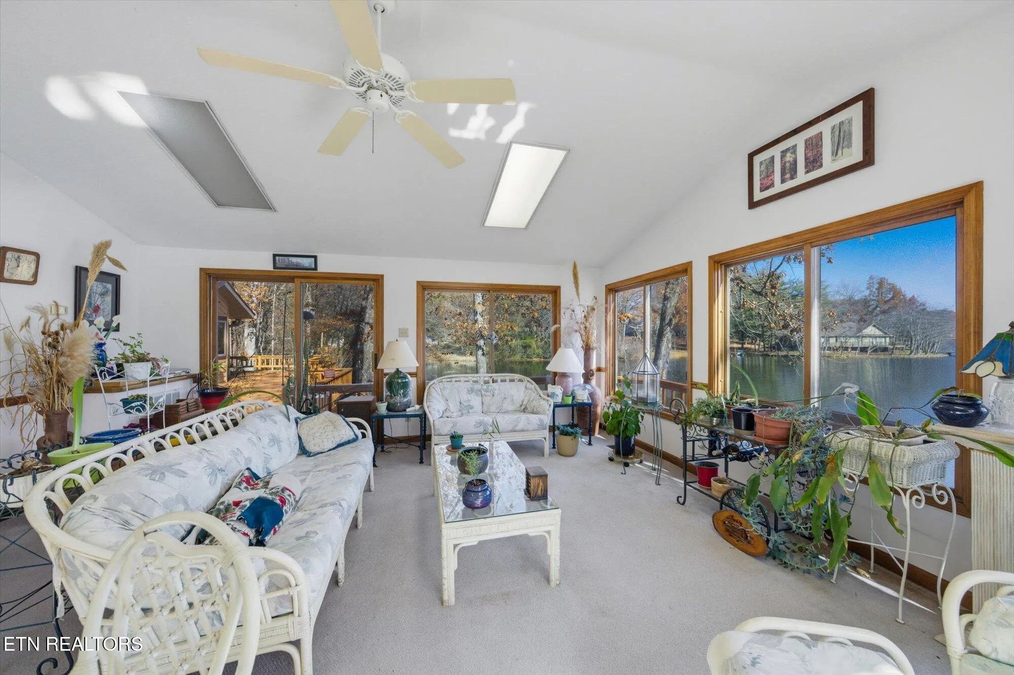 Property Slideshow image 24 of 51 | 140 tawny oak loop, Crossville, TN, 38558