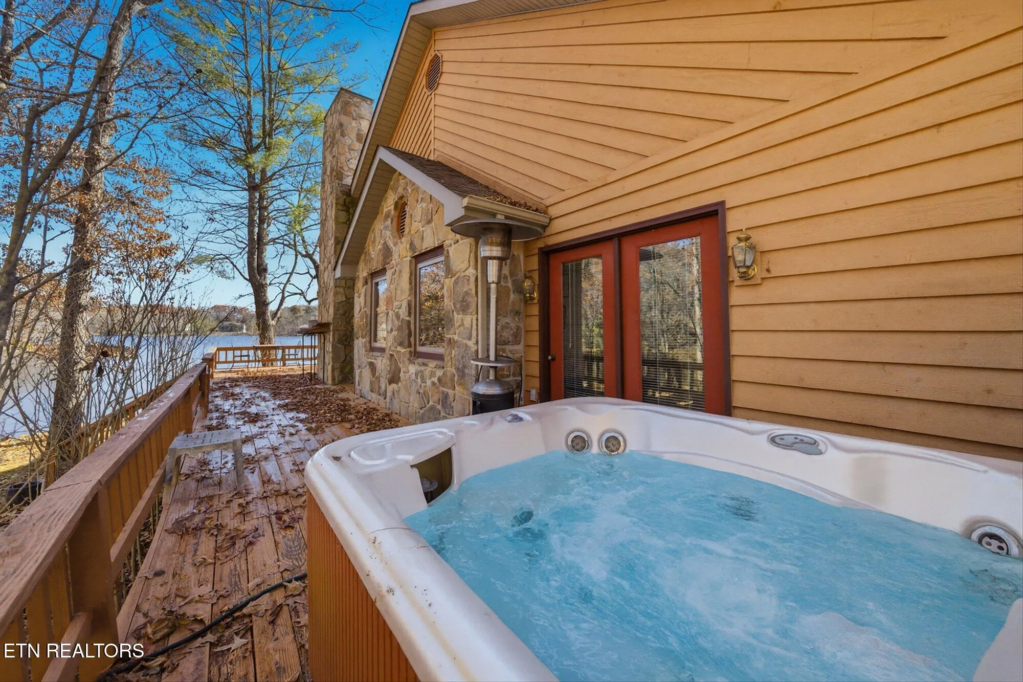 Property Slideshow image 27 of 51 | 140 tawny oak loop, Crossville, TN, 38558