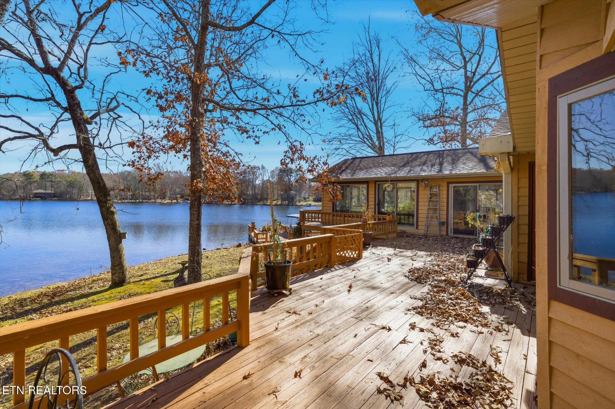 Property Slideshow image 30 of 51 | 140 tawny oak loop, Crossville, TN, 38558