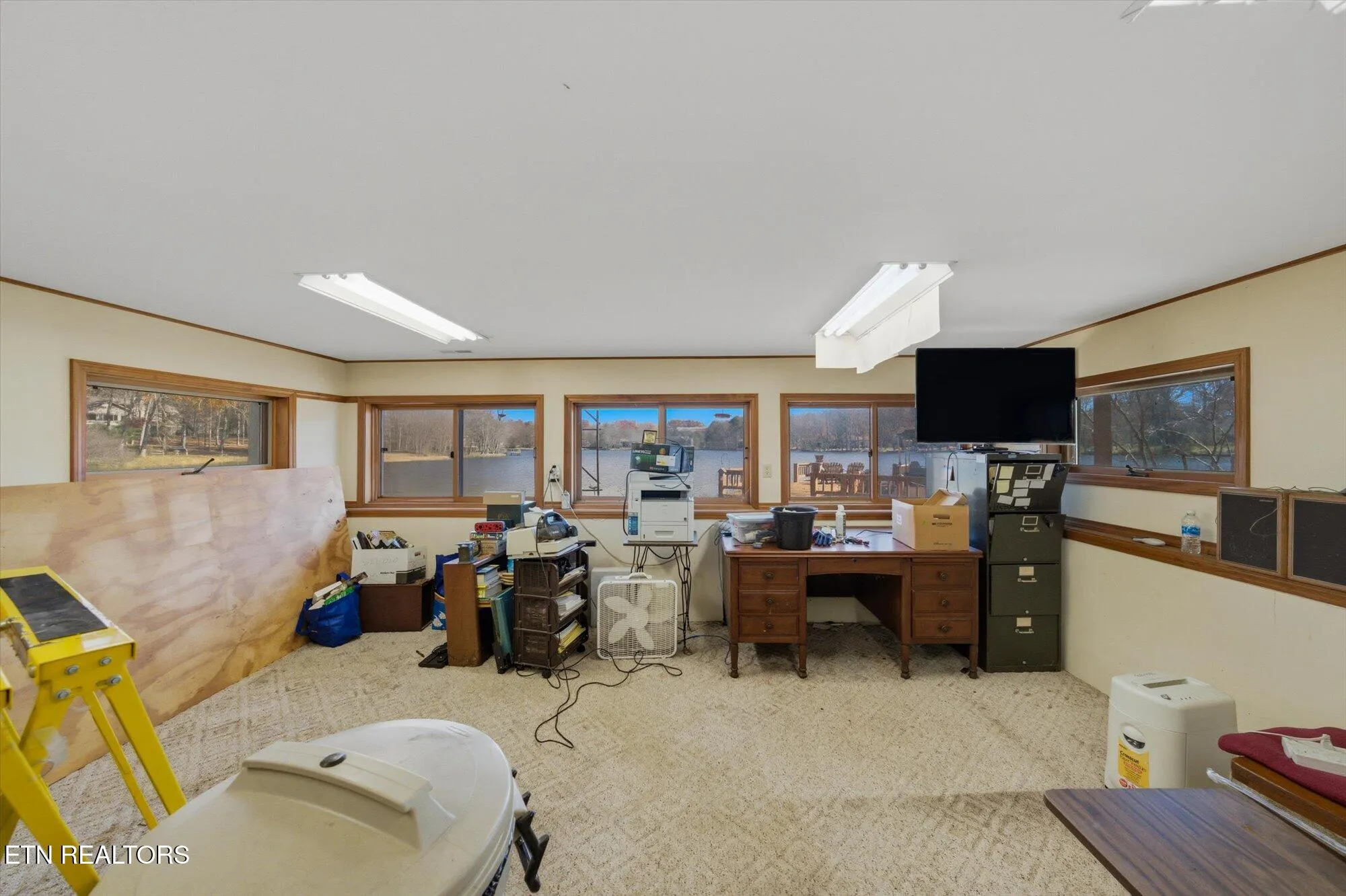 Property Slideshow image 39 of 51 | 140 tawny oak loop, Crossville, TN, 38558