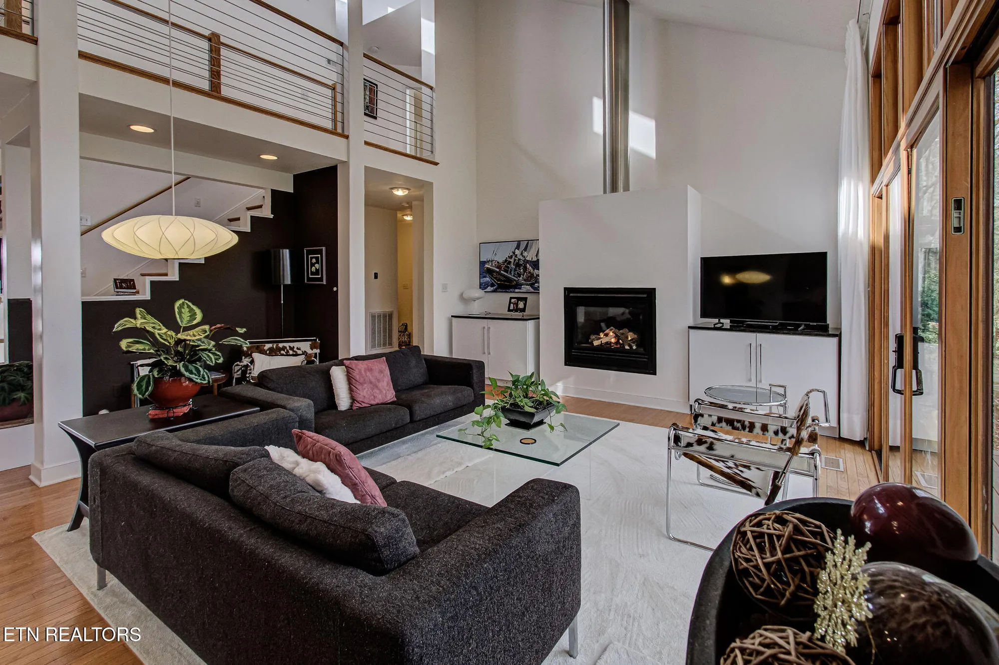 Property Slideshow image 5 of 48 | 128 santee way, Loudon, TN, 37774