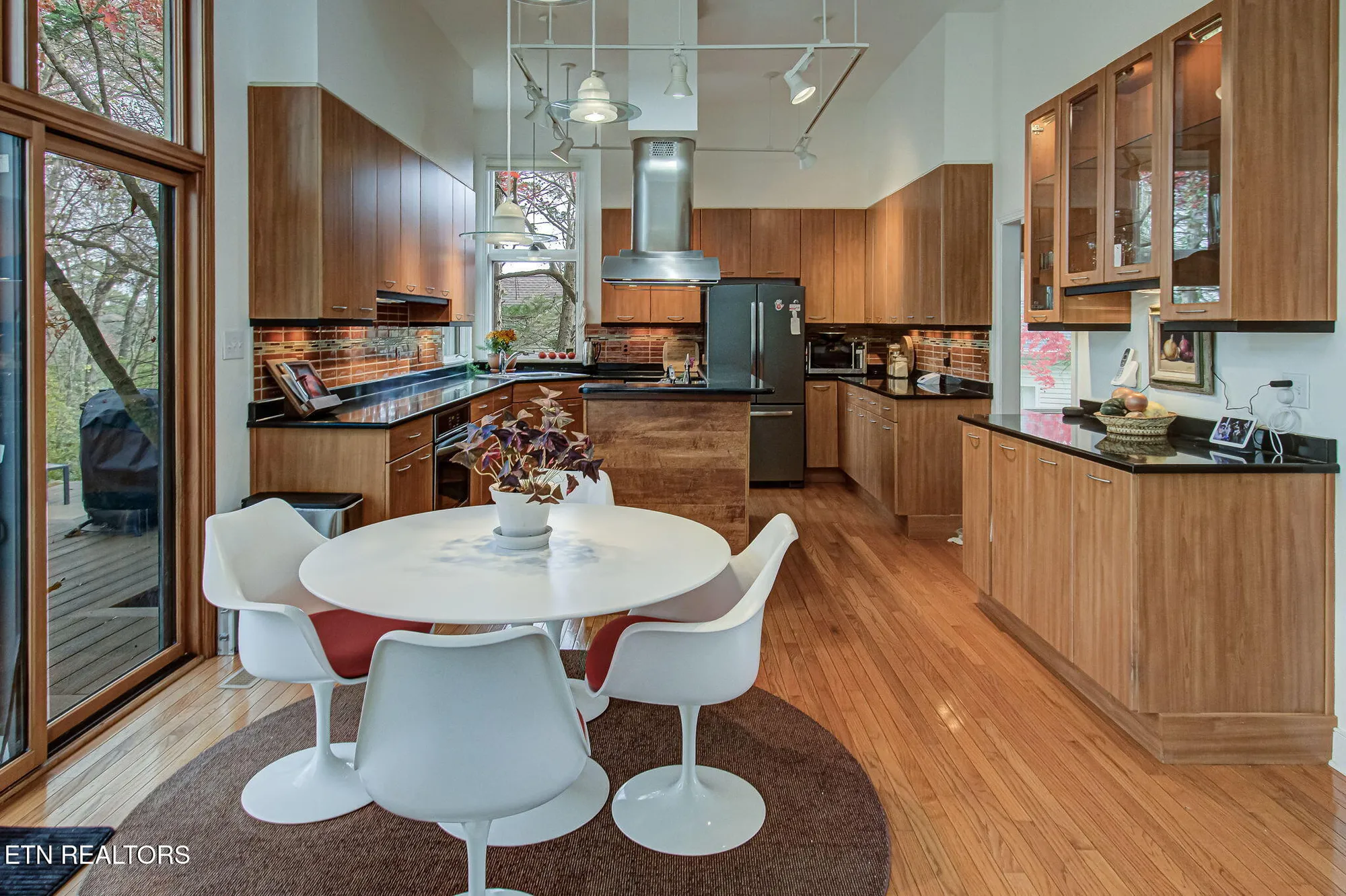 Property Slideshow image 7 of 48 | 128 santee way, Loudon, TN, 37774