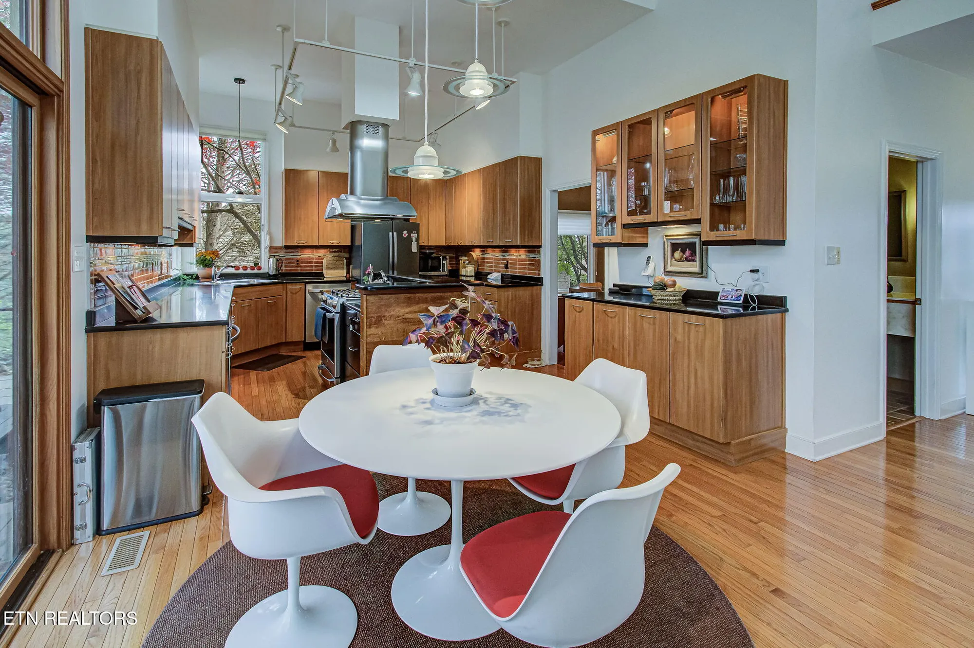 Property Slideshow image 8 of 48 | 128 santee way, Loudon, TN, 37774