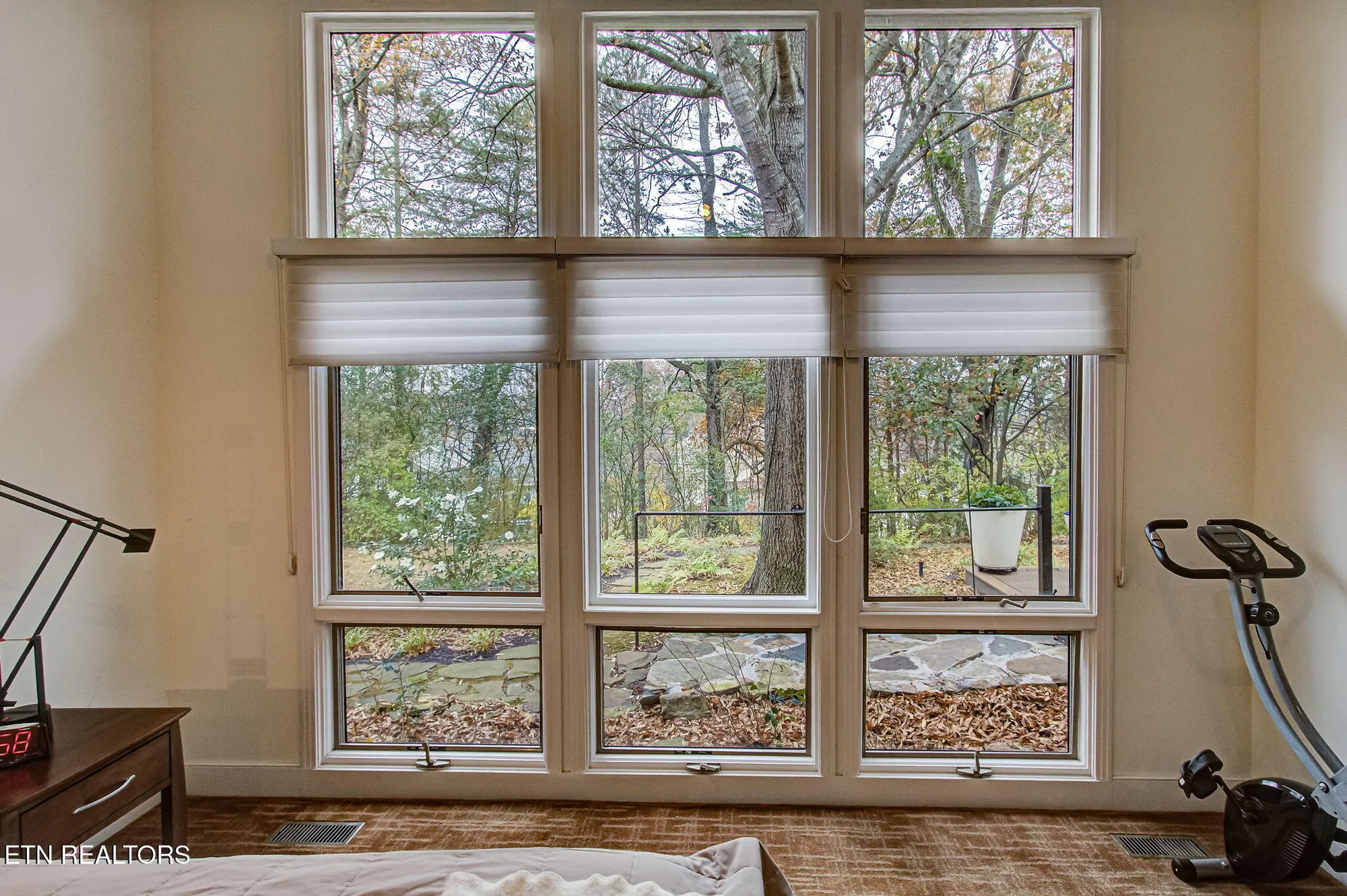 Property Slideshow image 24 of 48 | 128 santee way, Loudon, TN, 37774