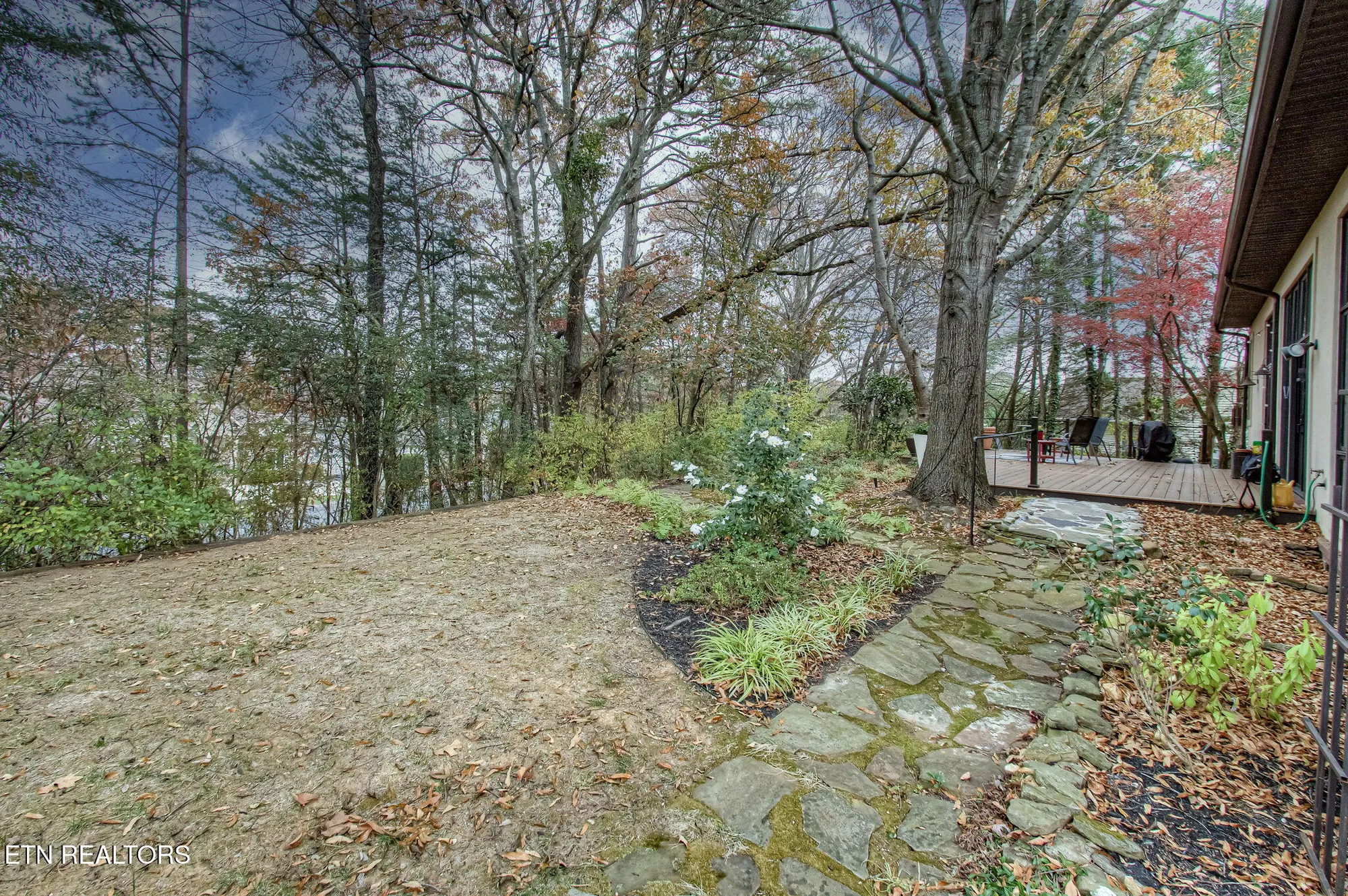 Property Slideshow image 44 of 48 | 128 santee way, Loudon, TN, 37774