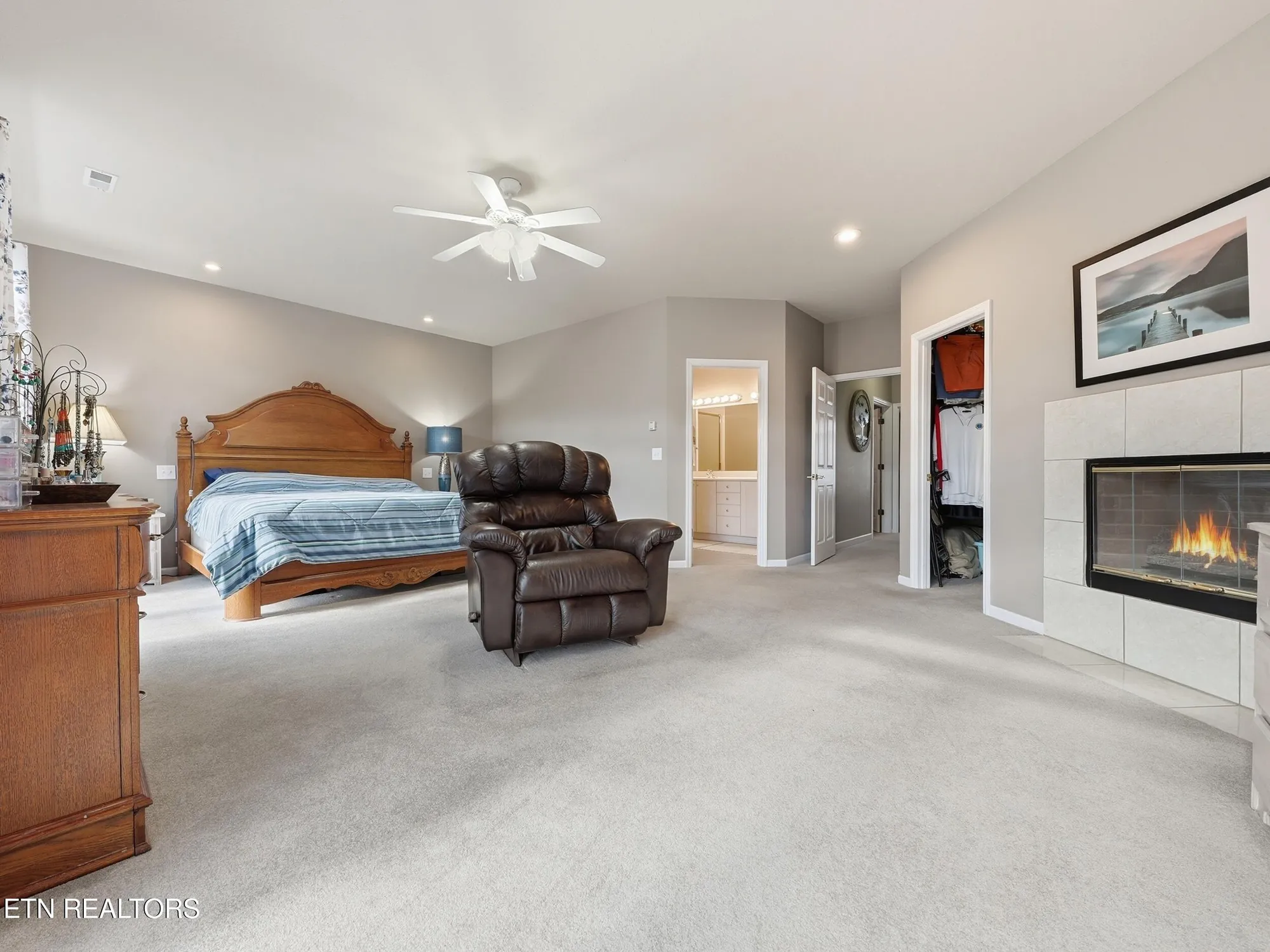 Property Slideshow image 26 of 63 | 162 oostanali way, Loudon, TN, 37774