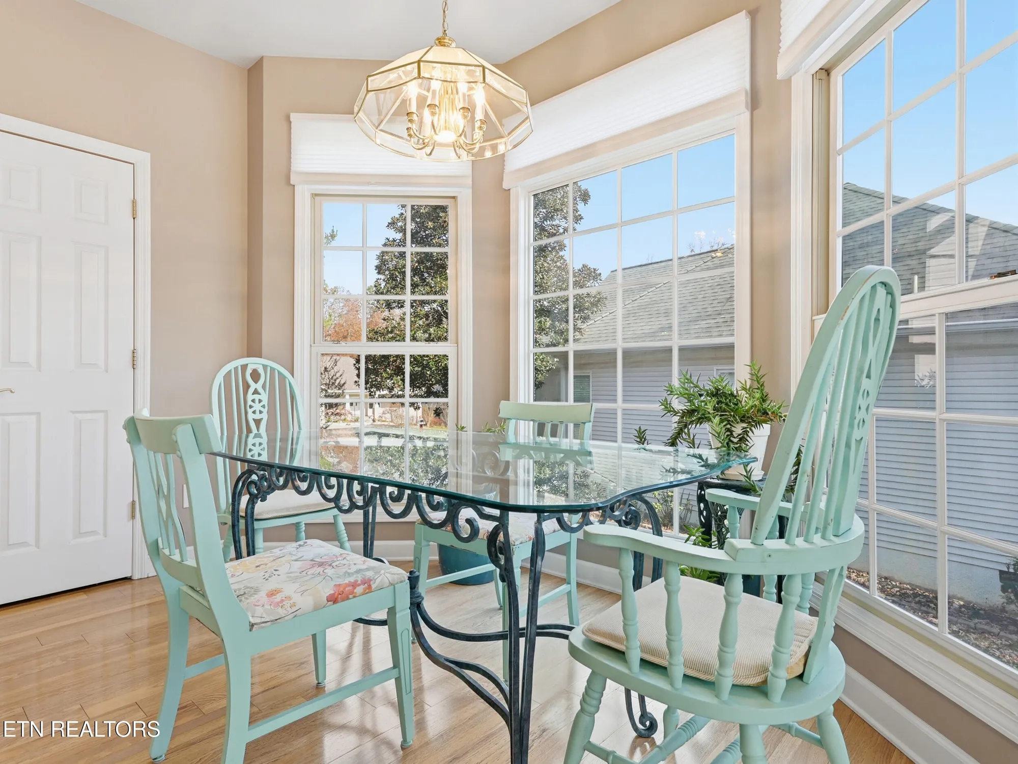 Property Slideshow image 28 of 63 | 162 oostanali way, Loudon, TN, 37774