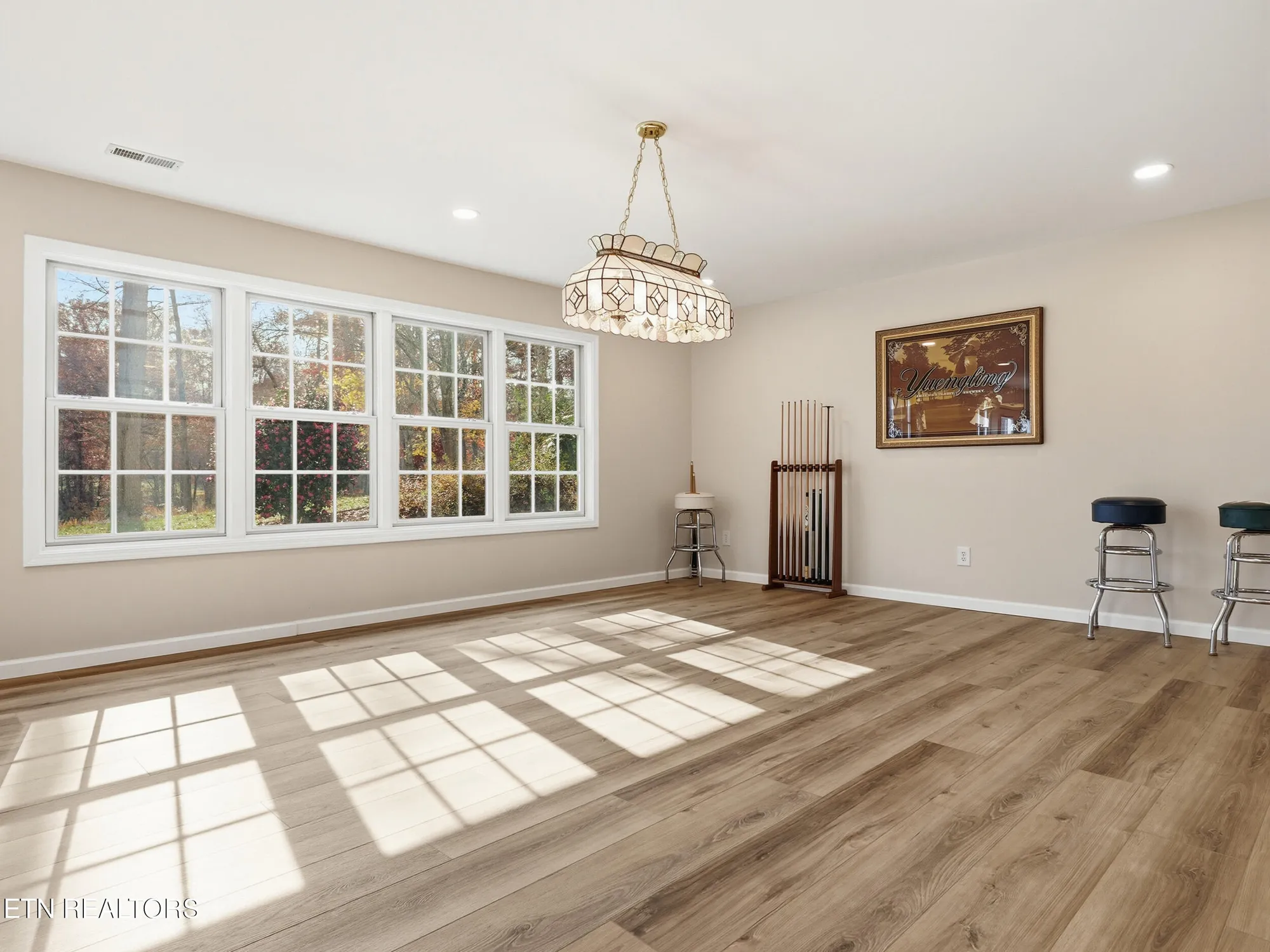 Property Slideshow image 34 of 63 | 162 oostanali way, Loudon, TN, 37774