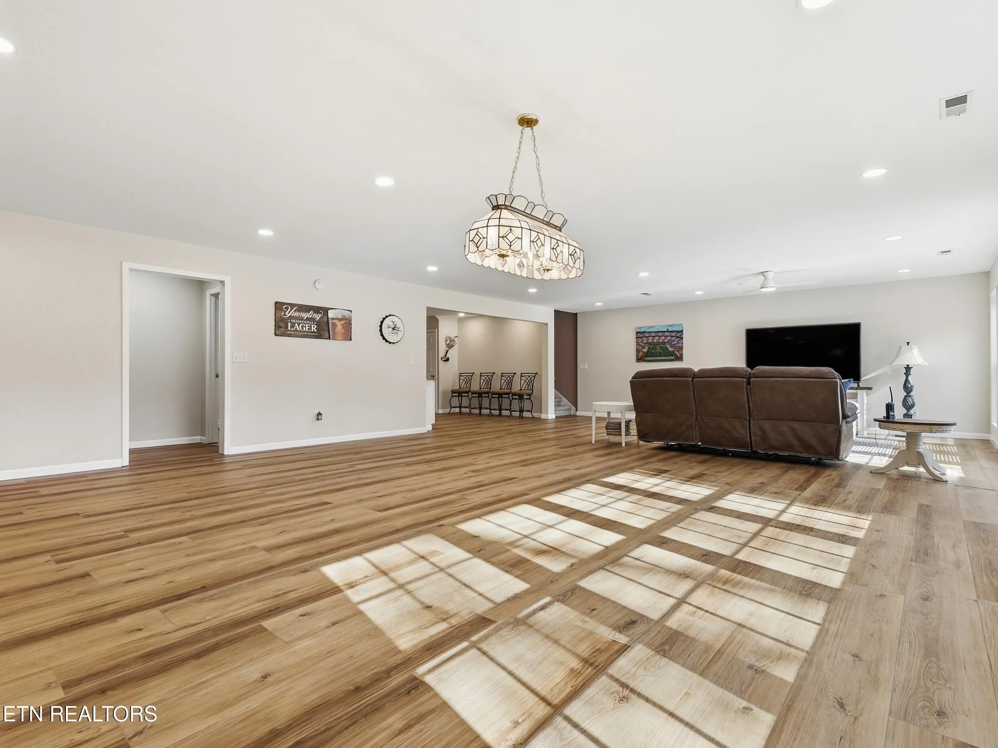 Property Slideshow image 36 of 63 | 162 oostanali way, Loudon, TN, 37774