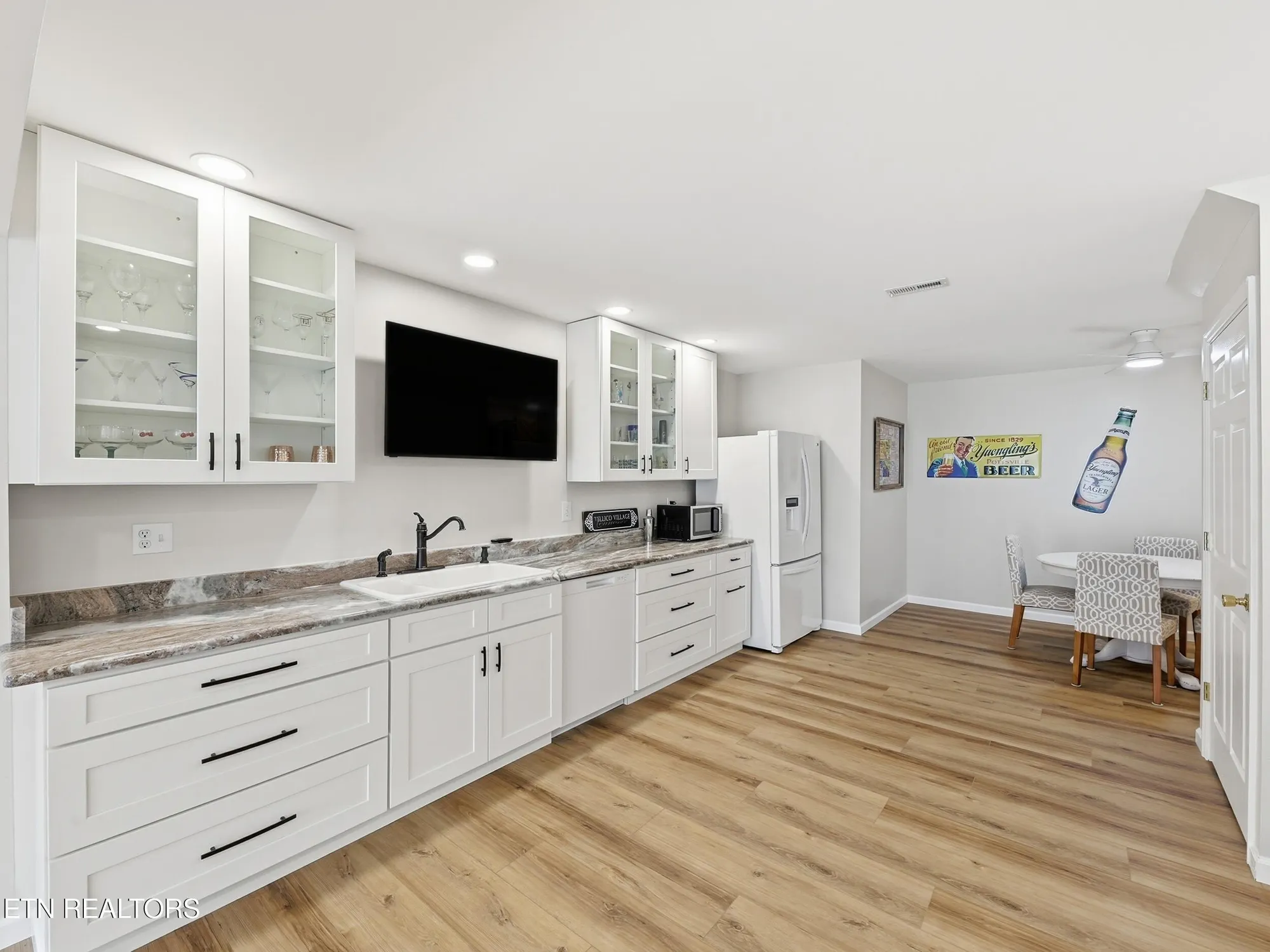 Property Slideshow image 38 of 63 | 162 oostanali way, Loudon, TN, 37774