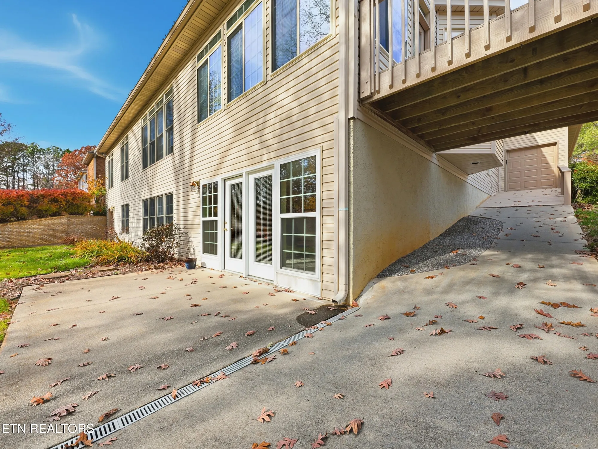 Property Slideshow image 49 of 63 | 162 oostanali way, Loudon, TN, 37774