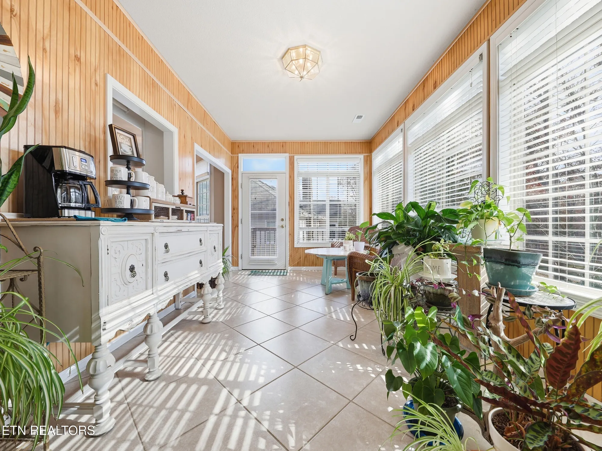 Property Slideshow image 50 of 63 | 162 oostanali way, Loudon, TN, 37774