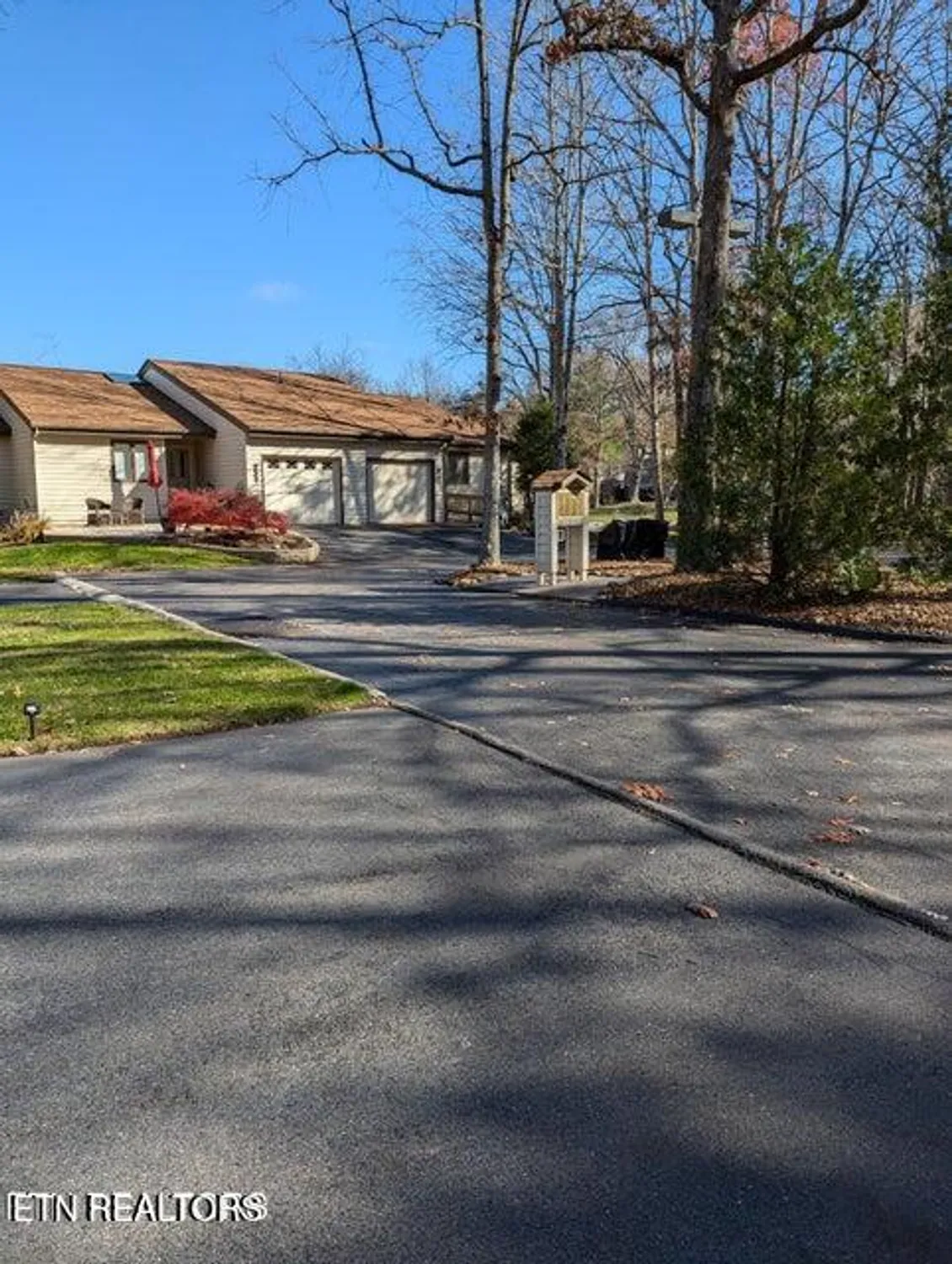 Property Slideshow image 5 of 40 | 354 lake catherine ln, Crossville, TN, 38558