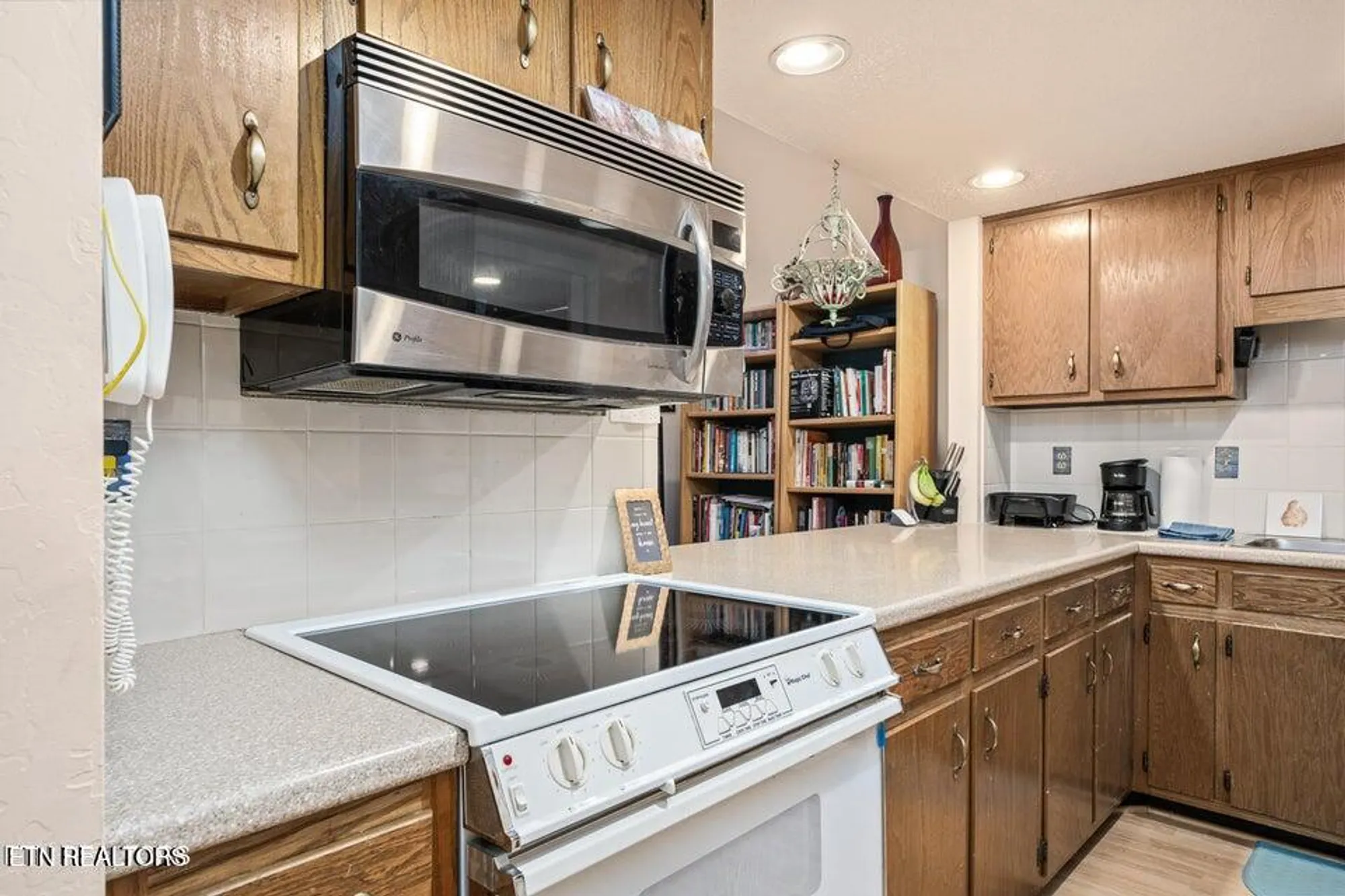 Property Slideshow image 14 of 40 | 354 lake catherine ln, Crossville, TN, 38558