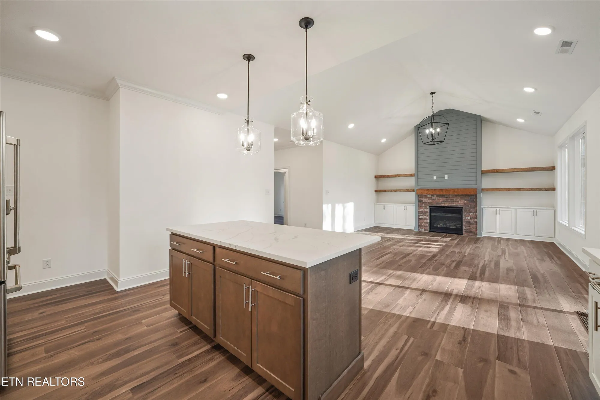 Property Slideshow image 13 of 30 | 120 yona way, Loudon, TN, 37774