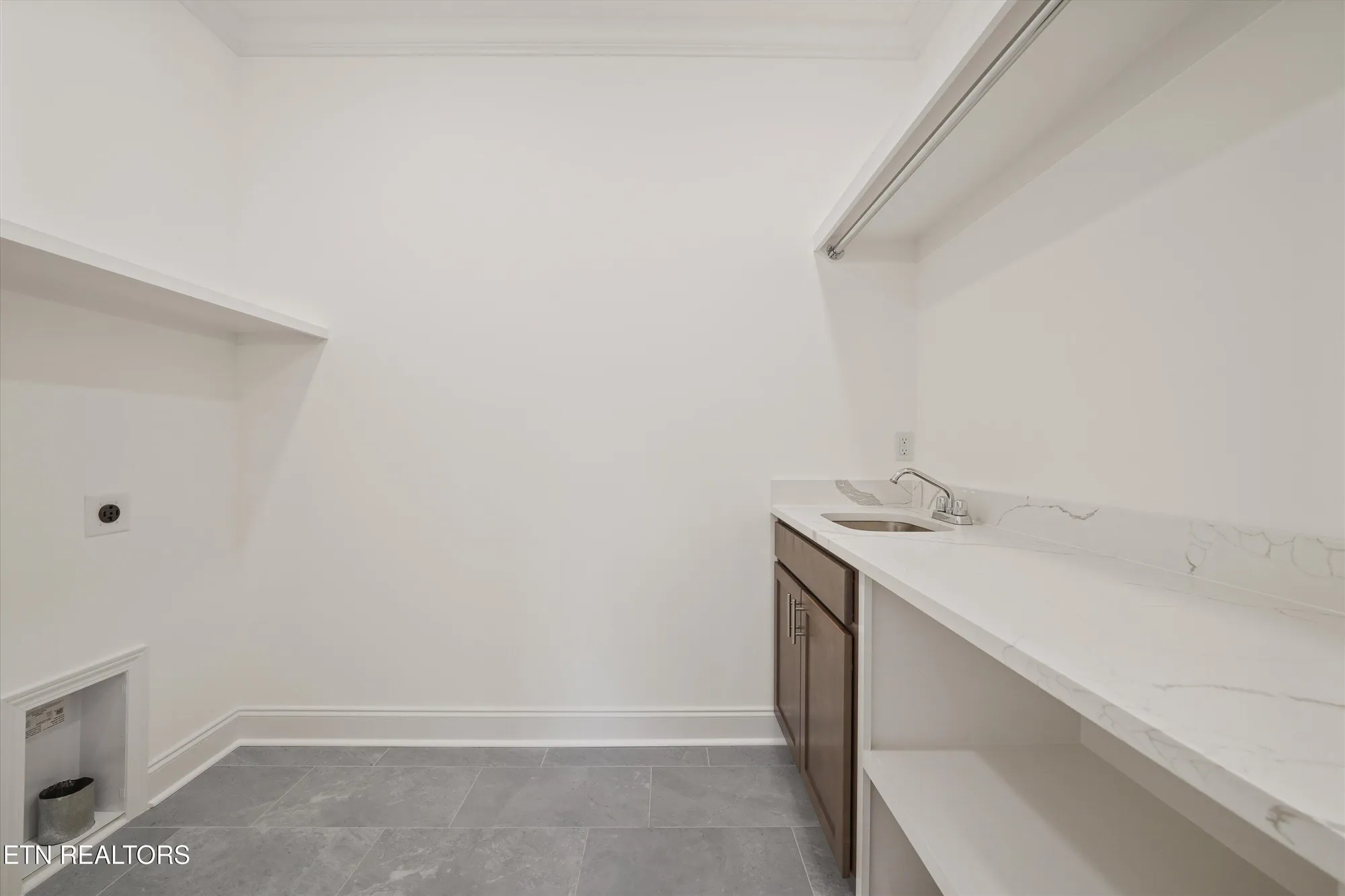 Property Slideshow image 19 of 30 | 120 yona way, Loudon, TN, 37774