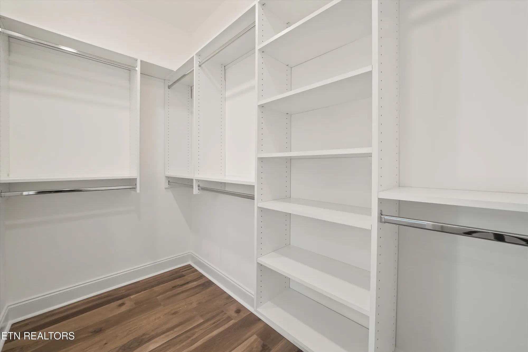 Property Slideshow image 21 of 30 | 120 yona way, Loudon, TN, 37774