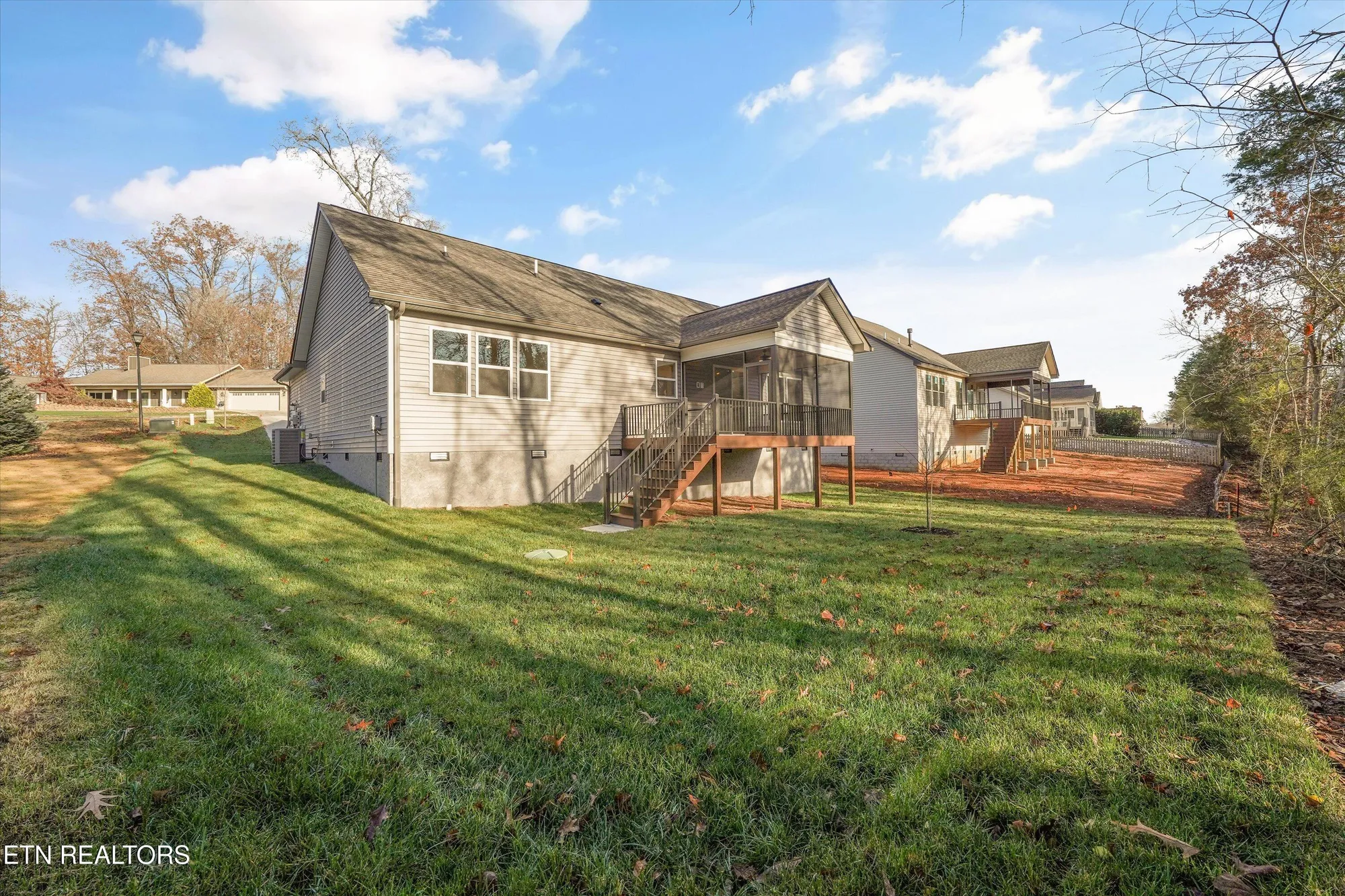 Property Slideshow image 29 of 30 | 120 yona way, Loudon, TN, 37774