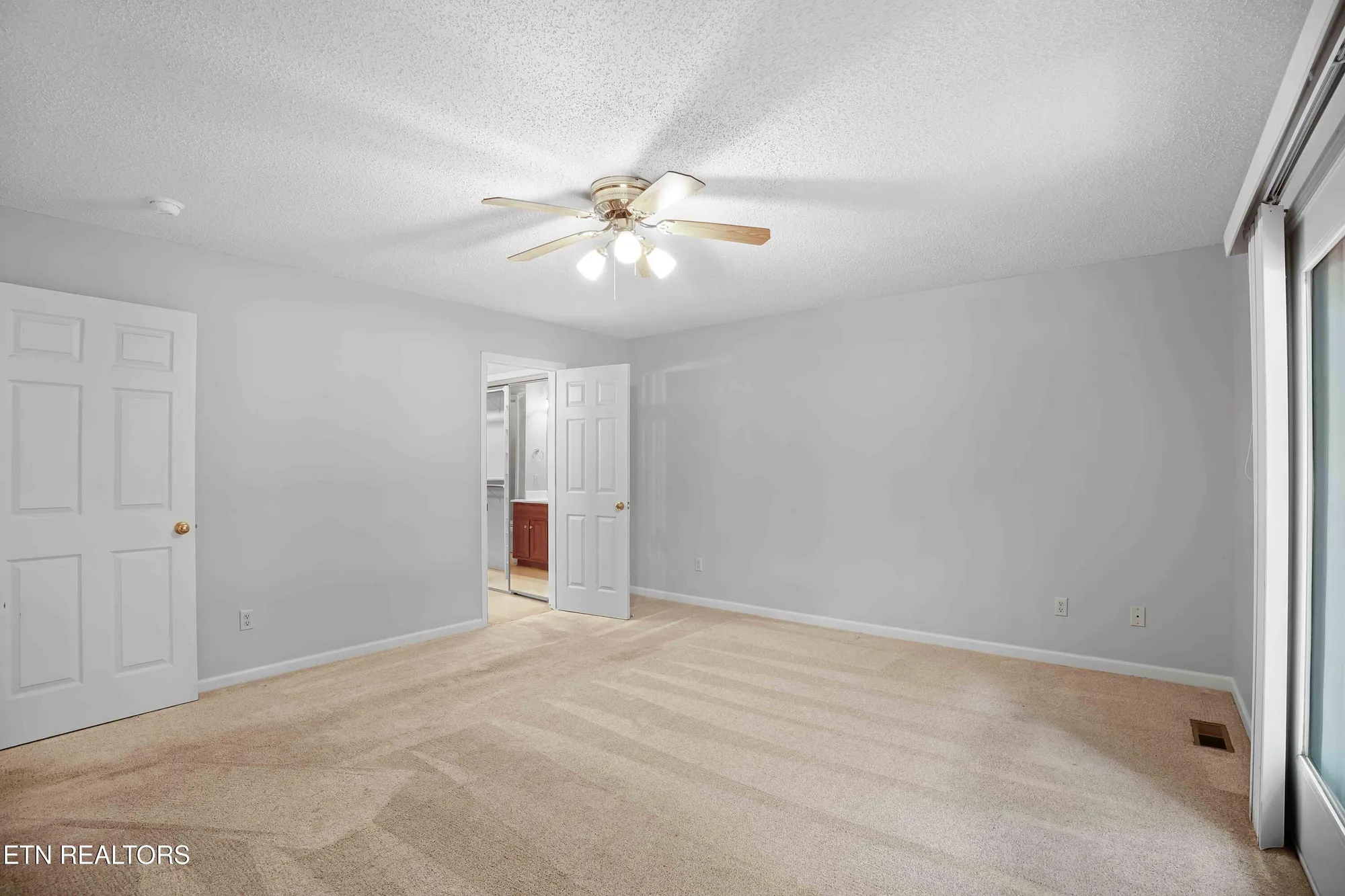 Property Slideshow image 20 of 28 | 312 paoli trce, Loudon, TN, 37774