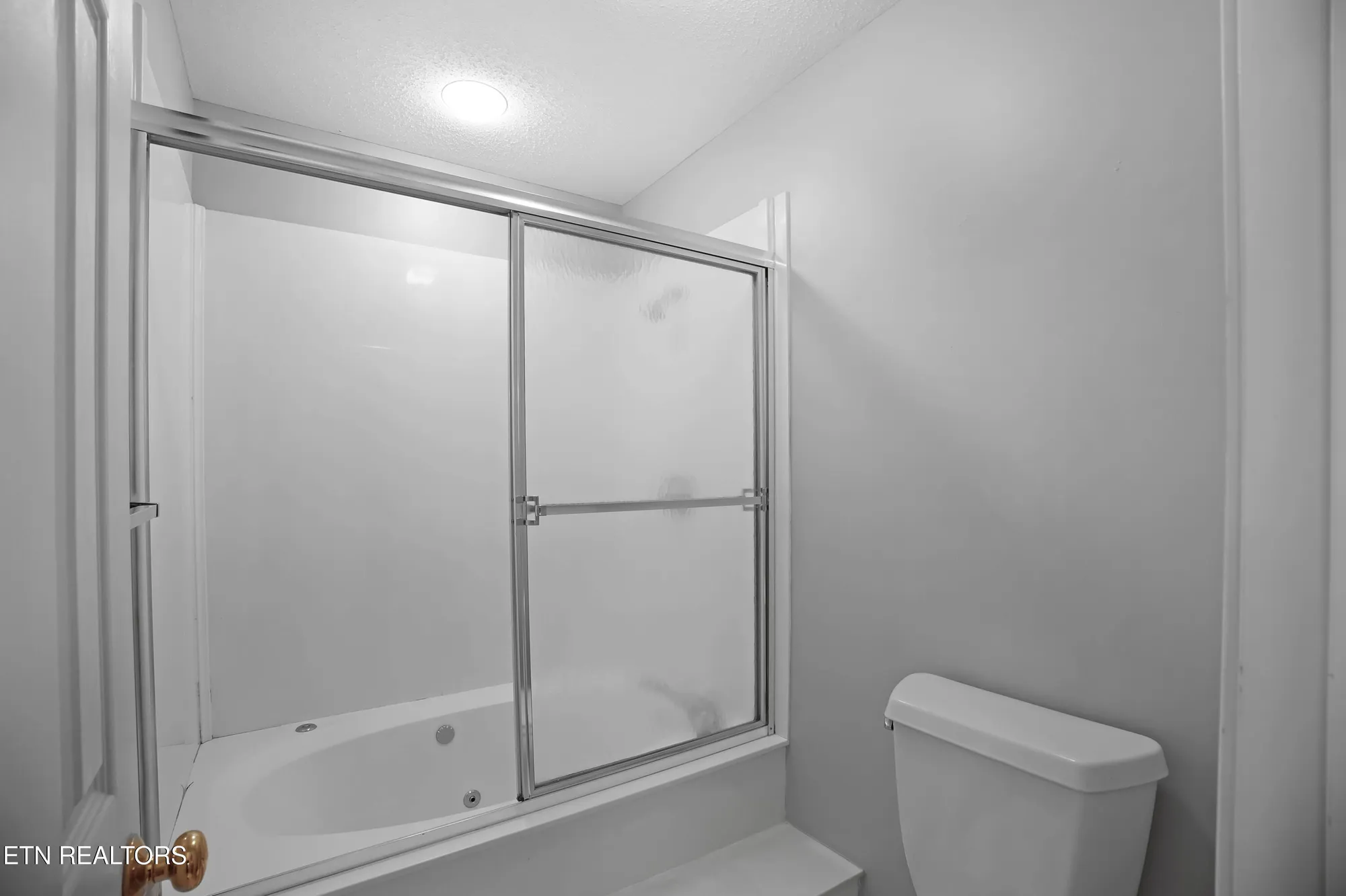 Property Slideshow image 24 of 28 | 312 paoli trce, Loudon, TN, 37774