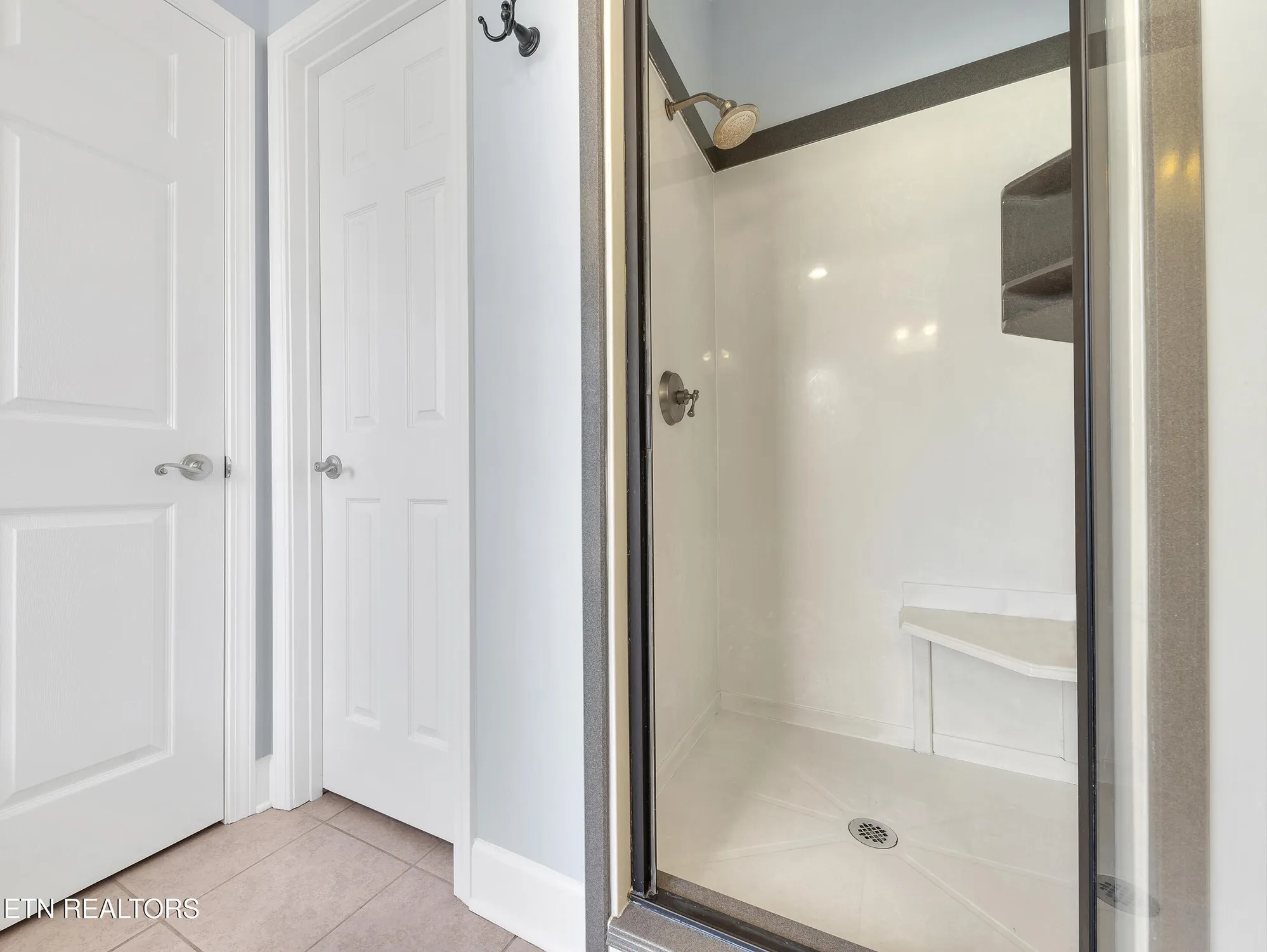 Property Slideshow image 25 of 54 | 110 seminole ln, Loudon, TN, 37774