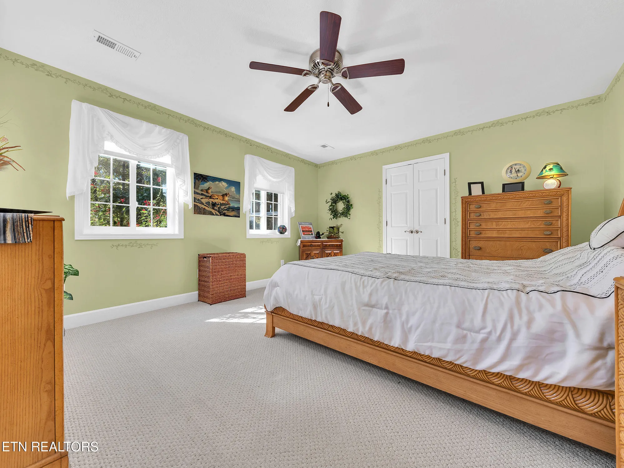 Property Slideshow image 32 of 54 | 110 seminole ln, Loudon, TN, 37774