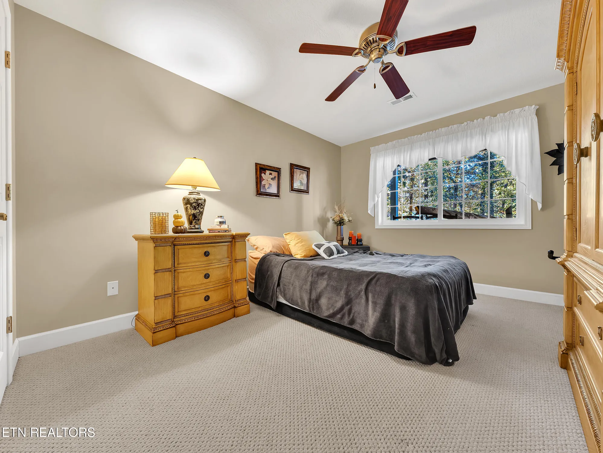 Property Slideshow image 35 of 54 | 110 seminole ln, Loudon, TN, 37774