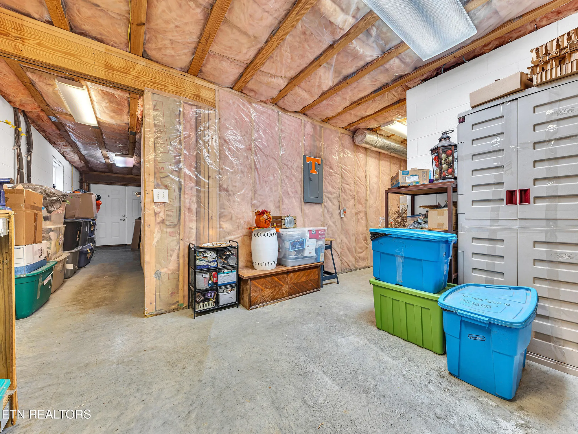 Property Slideshow image 38 of 54 | 110 seminole ln, Loudon, TN, 37774