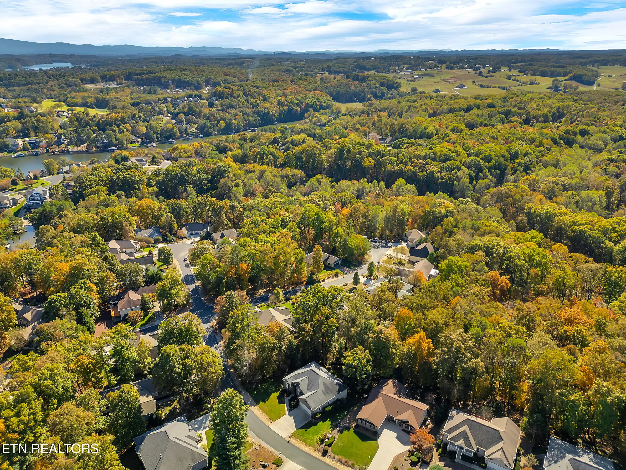 Property Slideshow image 47 of 54 | 110 seminole ln, Loudon, TN, 37774