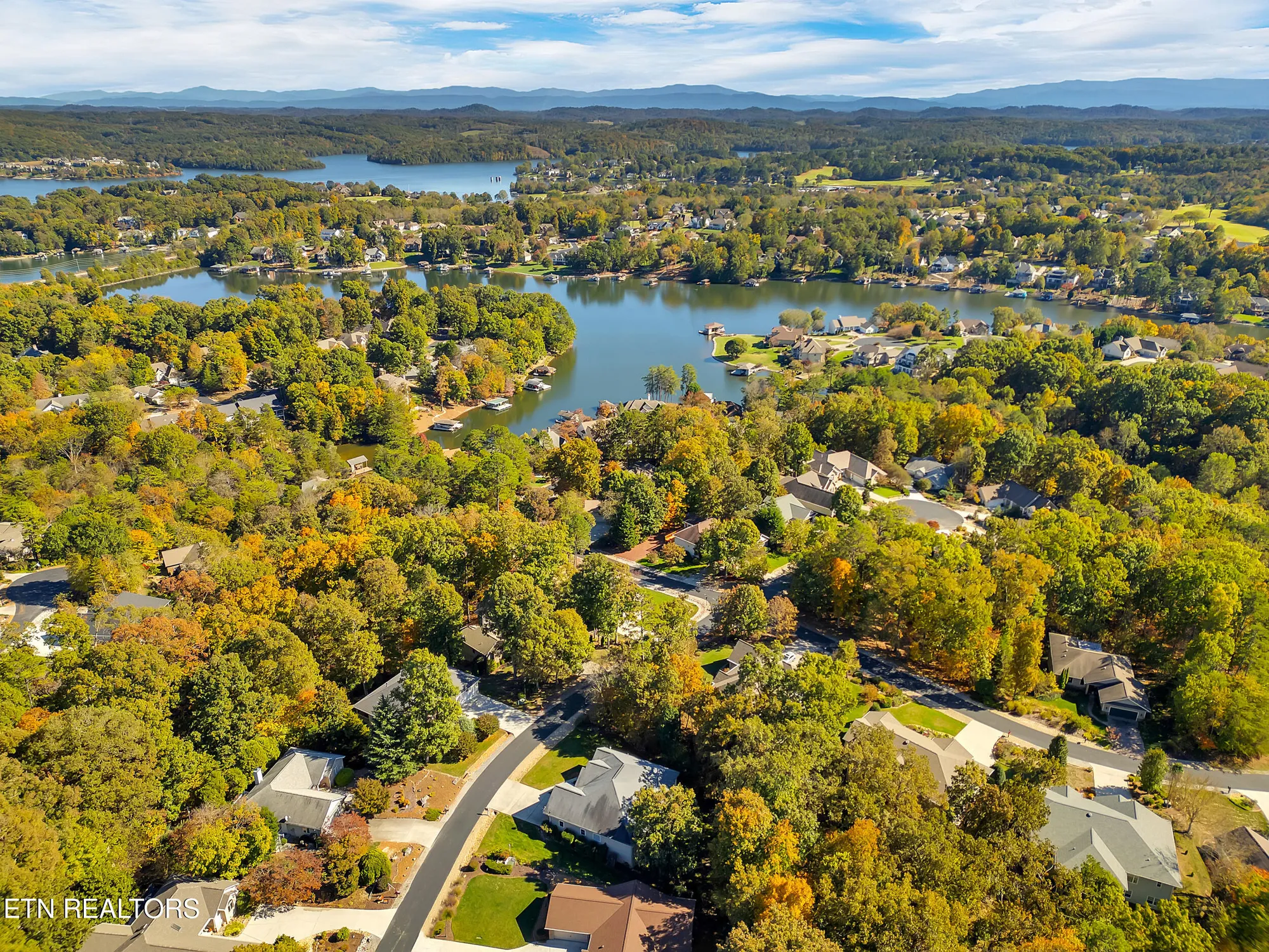 Property Slideshow image 48 of 54 | 110 seminole ln, Loudon, TN, 37774