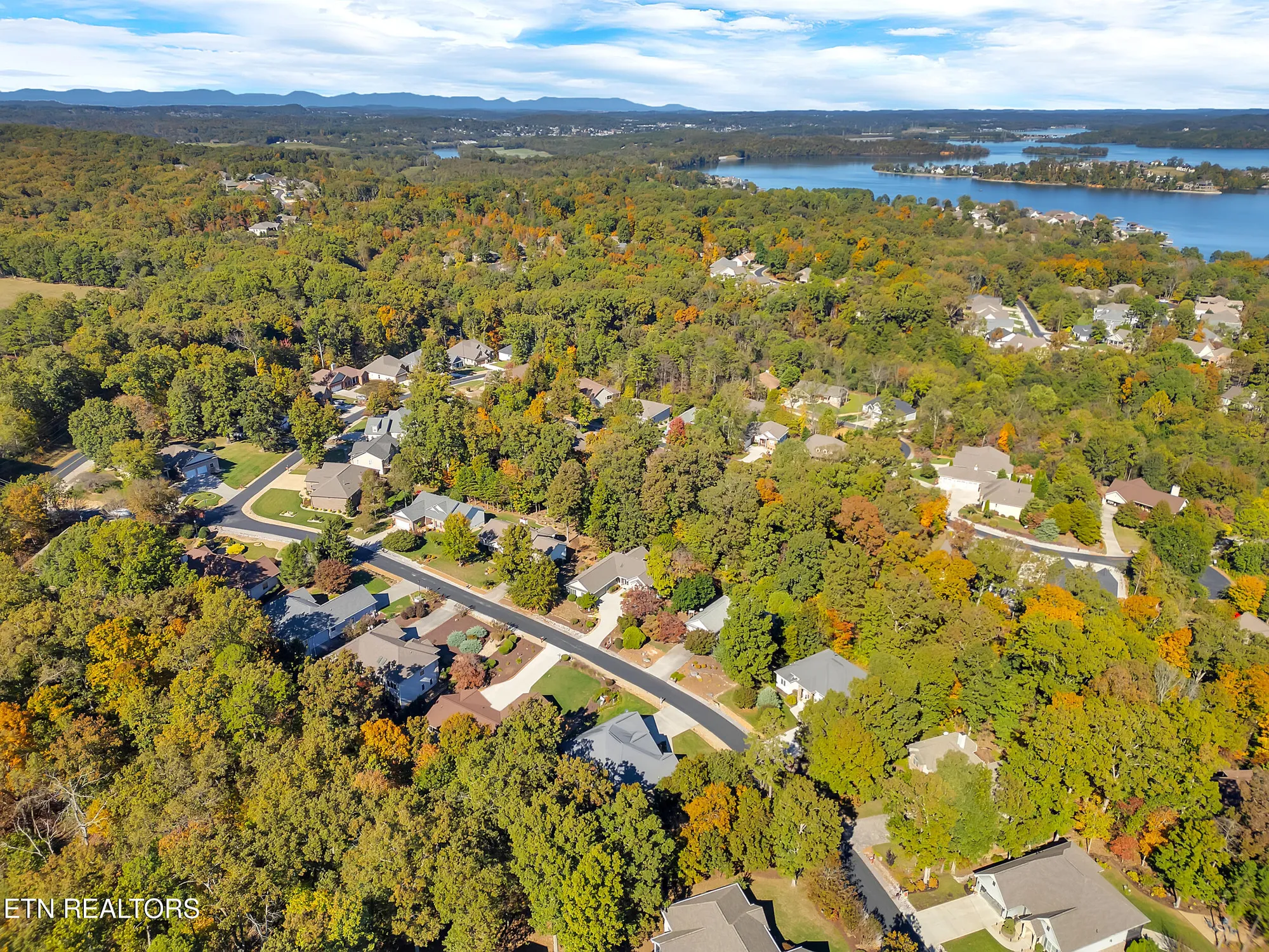 Property Slideshow image 50 of 54 | 110 seminole ln, Loudon, TN, 37774