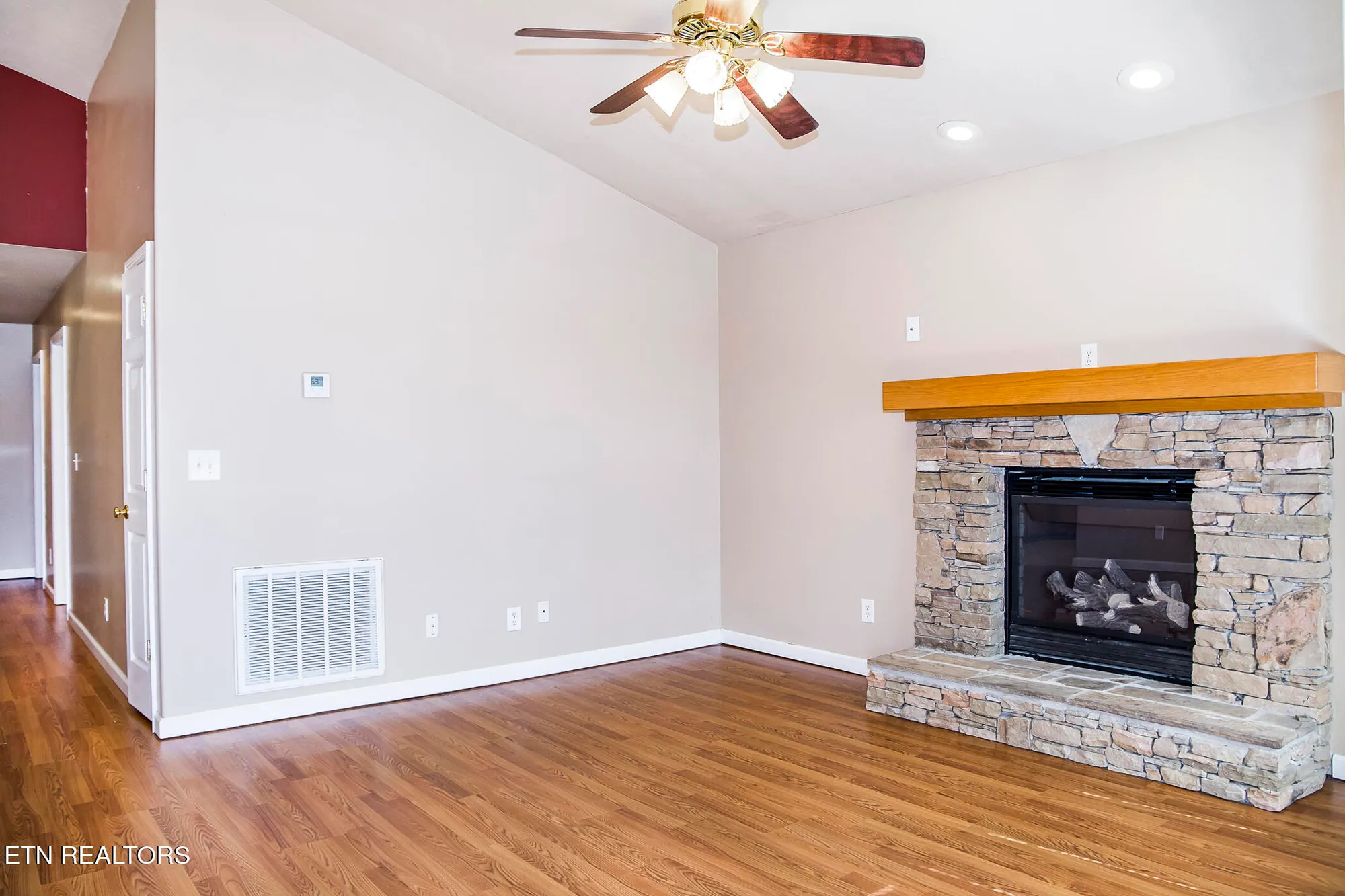 Property Slideshow image 24 of 53 | 107 ivy ln, Crossville, TN, 38558