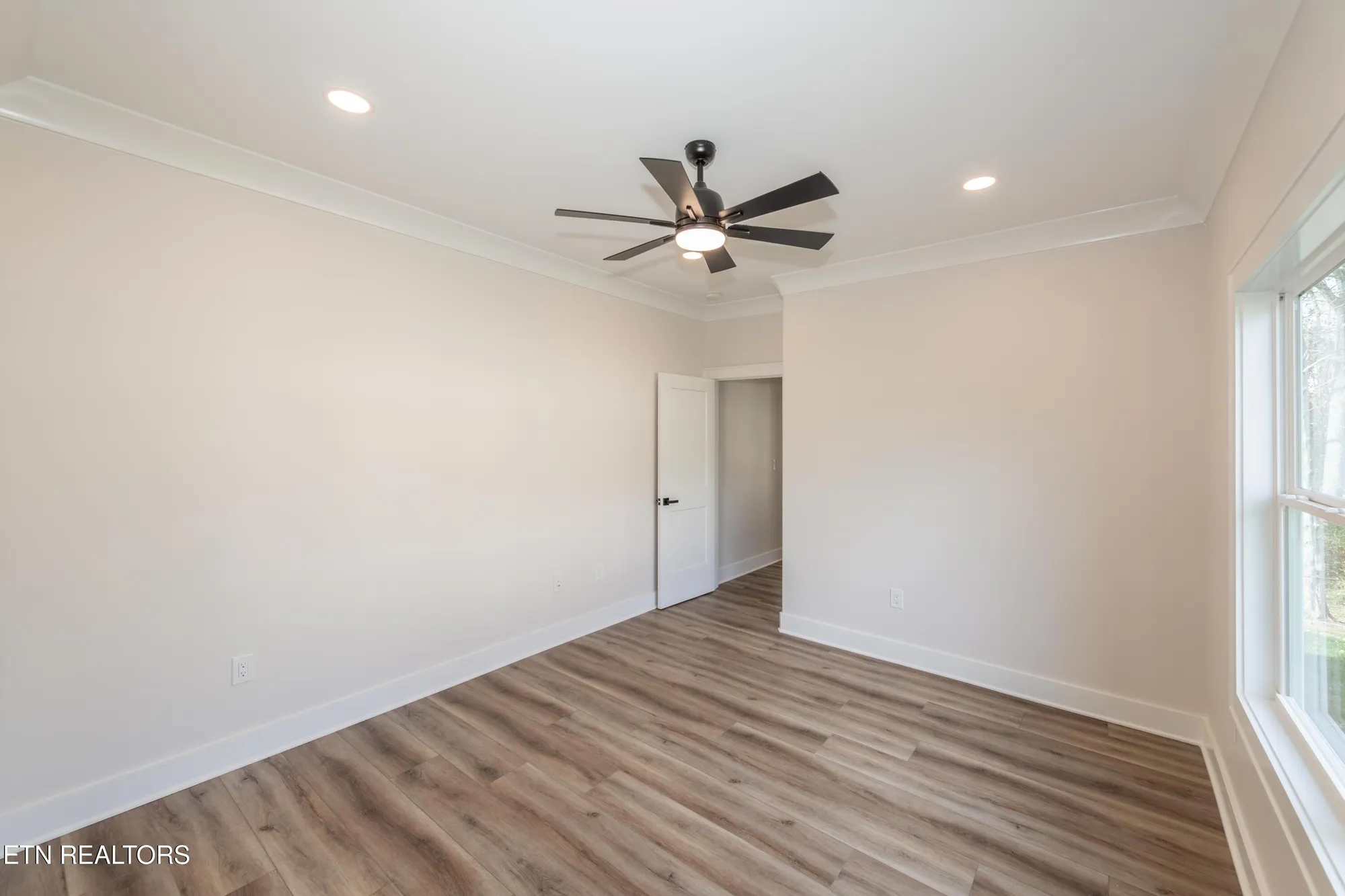 Property Slideshow image 47 of 59 | 211 chatuga way, Loudon, TN, 37774