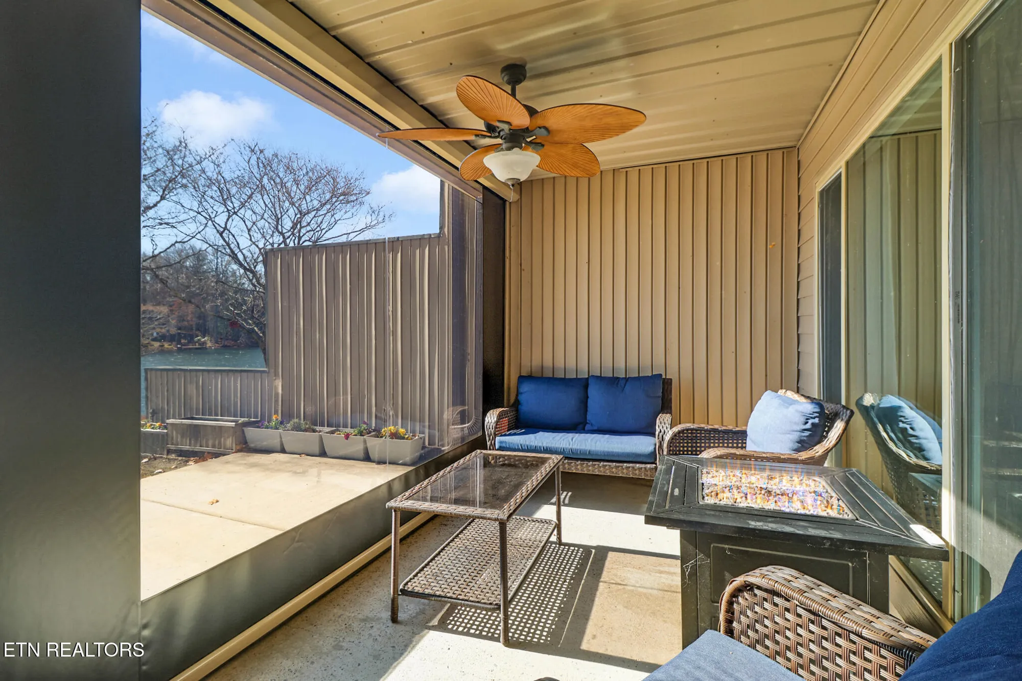 Property Slideshow image 8 of 44 | 96 lakeshore ln 28, Crossville, TN, 38558