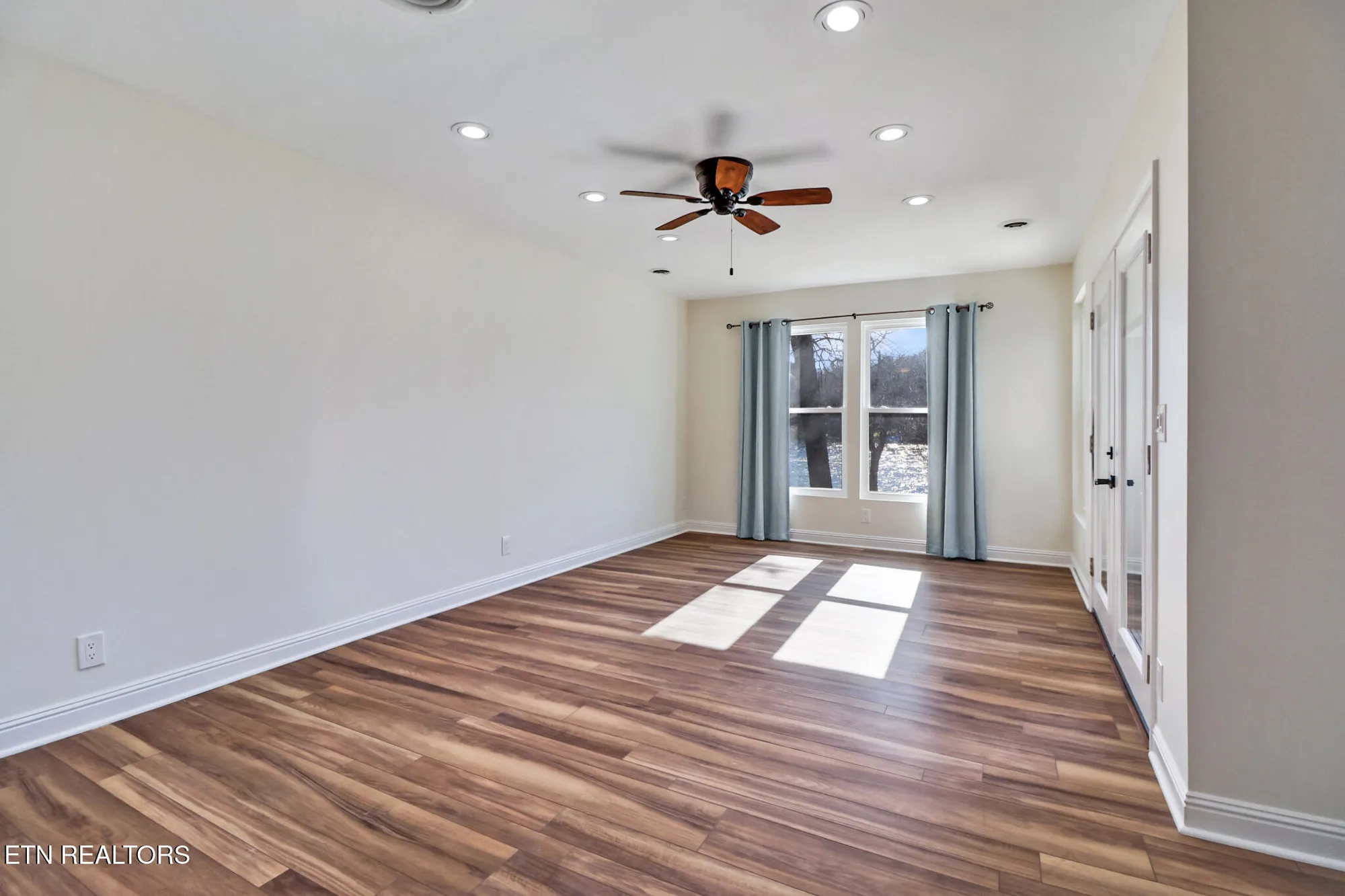 Property Slideshow image 24 of 44 | 96 lakeshore ln 28, Crossville, TN, 38558