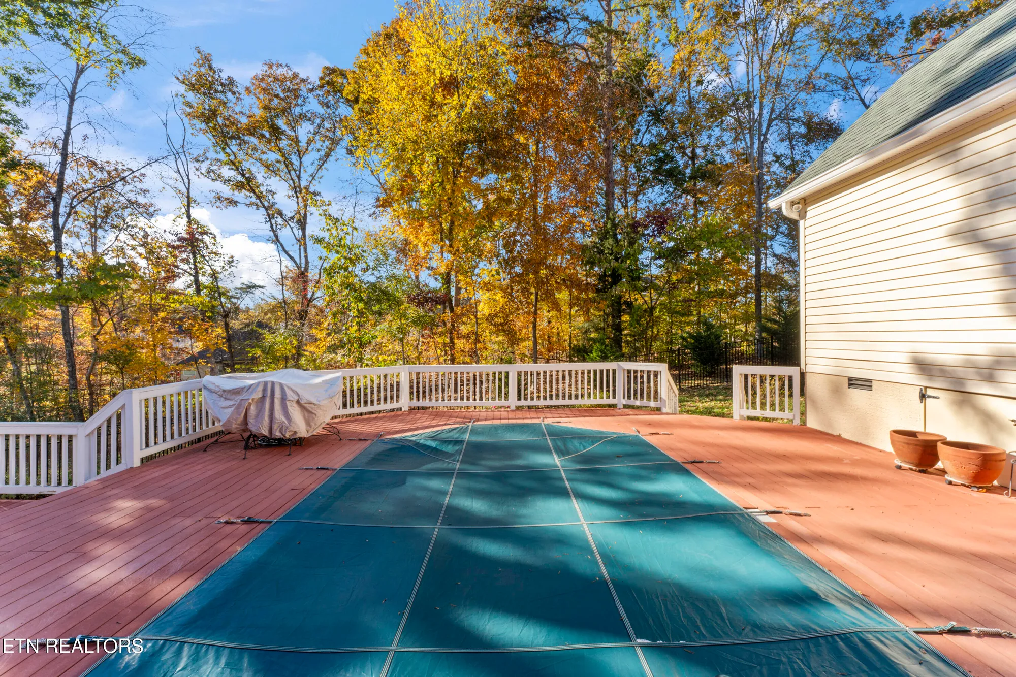 Property Slideshow image 34 of 41 | 416 igoti ln, Loudon, TN, 37774