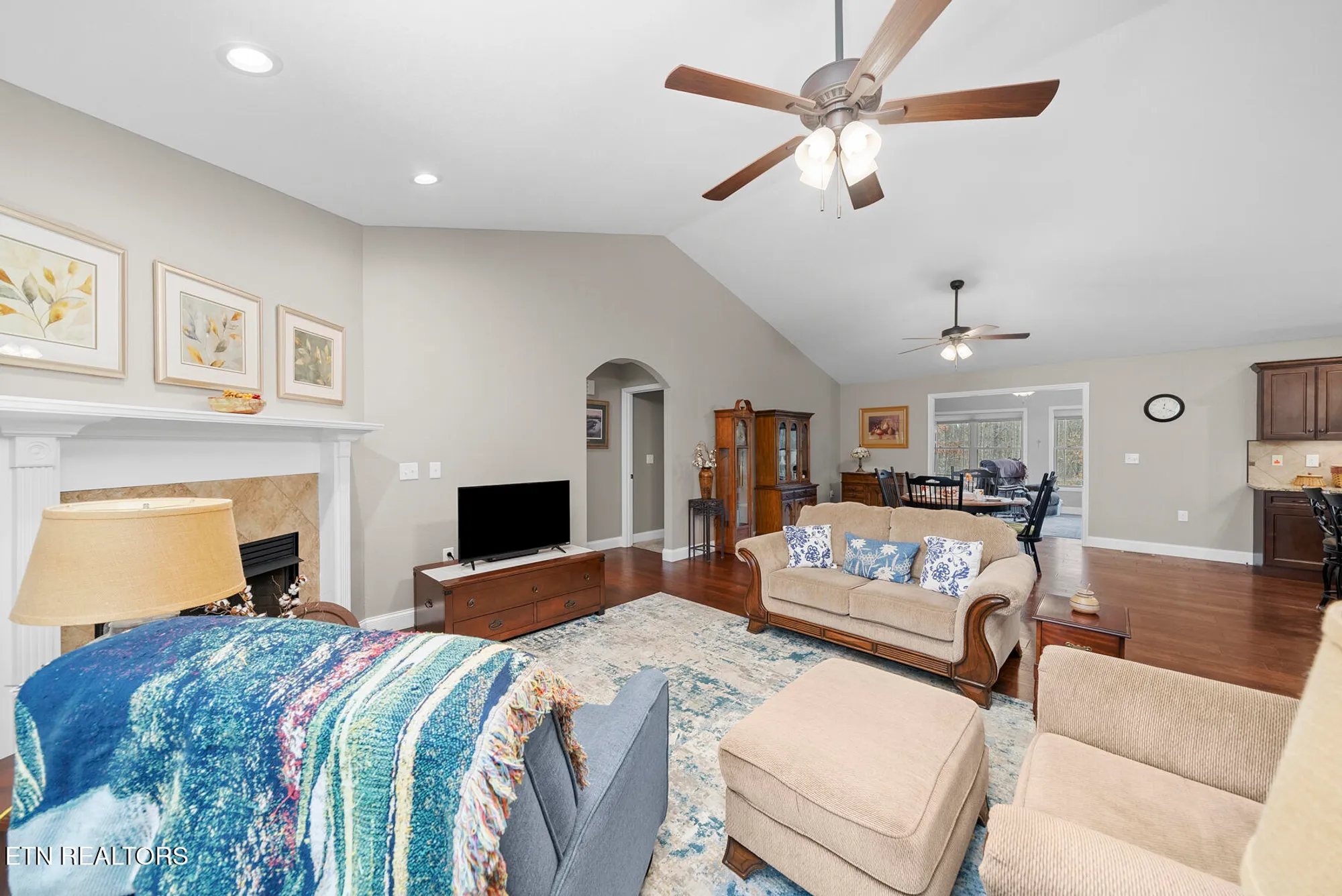 Property Slideshow image 12 of 56 | 109 beachwood dr, Crossville, TN, 38558