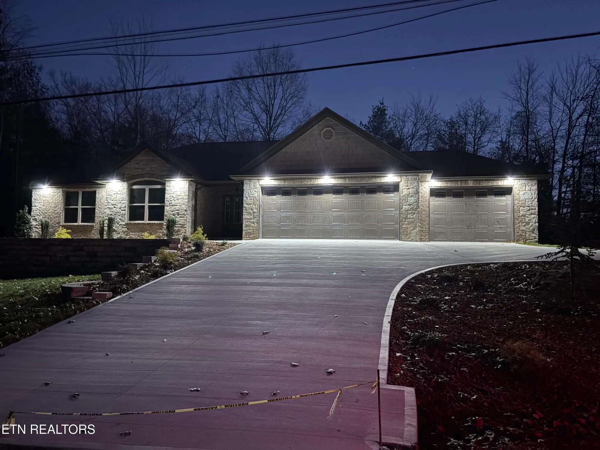 Property Slideshow image 4 of 31 | 140 windsor rd, Crossville, TN, 38558