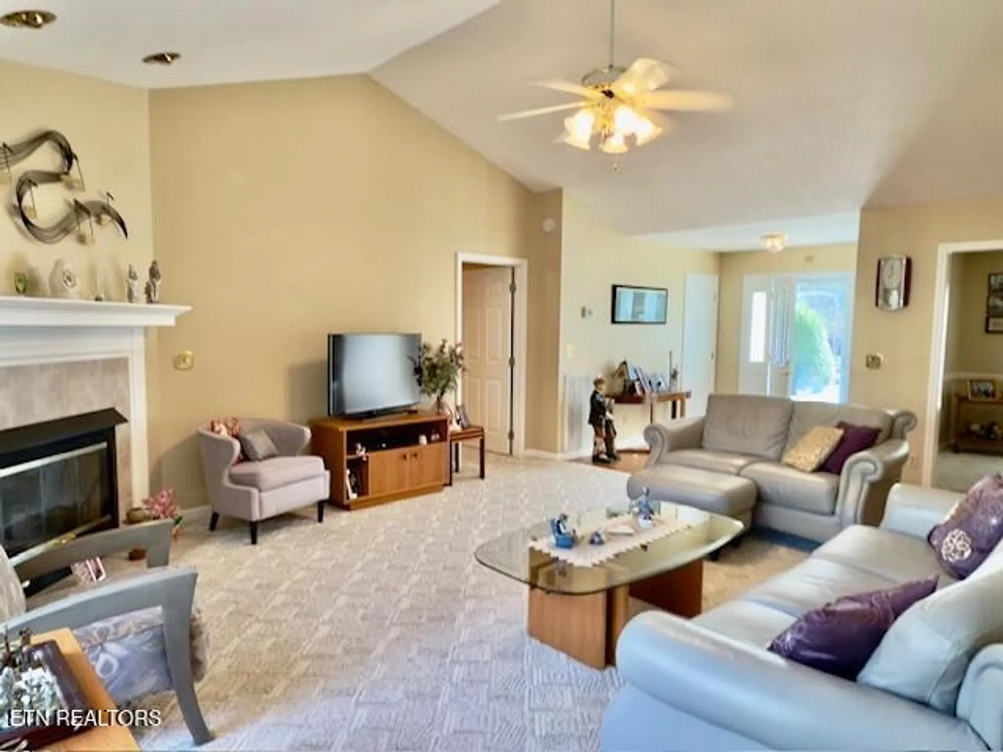 Property Slideshow image 6 of 42 | 14 brooks ln, Crossville, TN, 38558