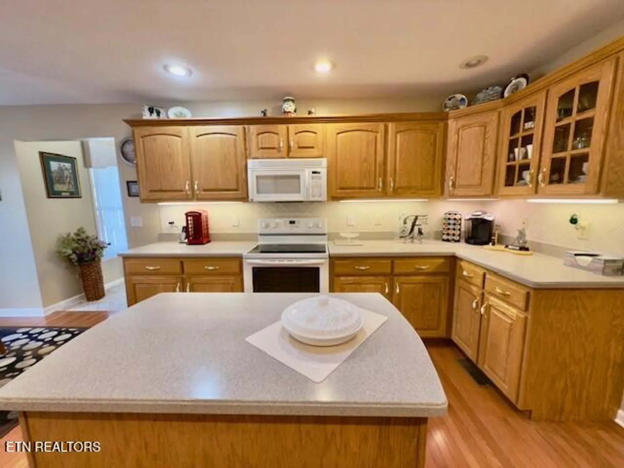 Property Slideshow image 10 of 42 | 14 brooks ln, Crossville, TN, 38558