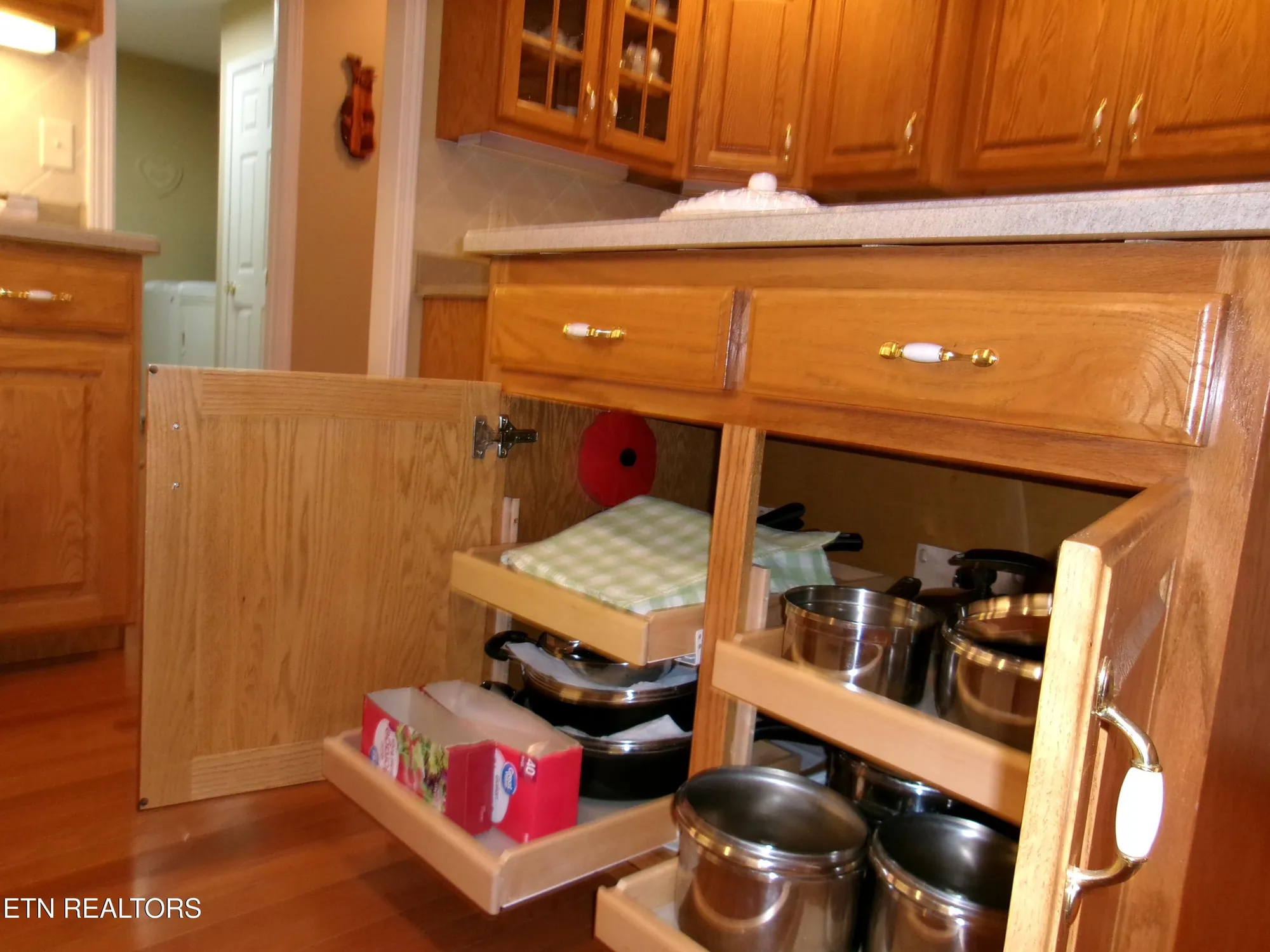 Property Slideshow image 13 of 42 | 14 brooks ln, Crossville, TN, 38558