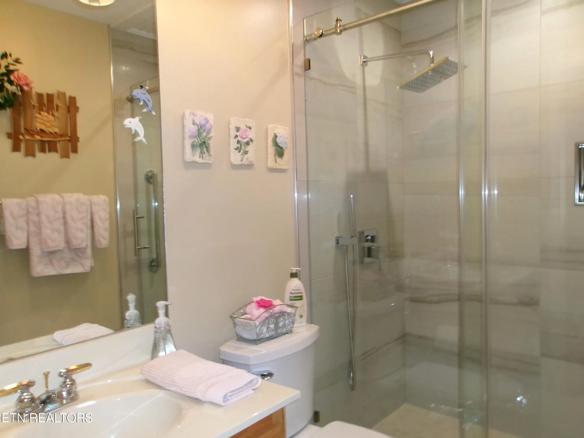 Property Slideshow image 25 of 42 | 14 brooks ln, Crossville, TN, 38558