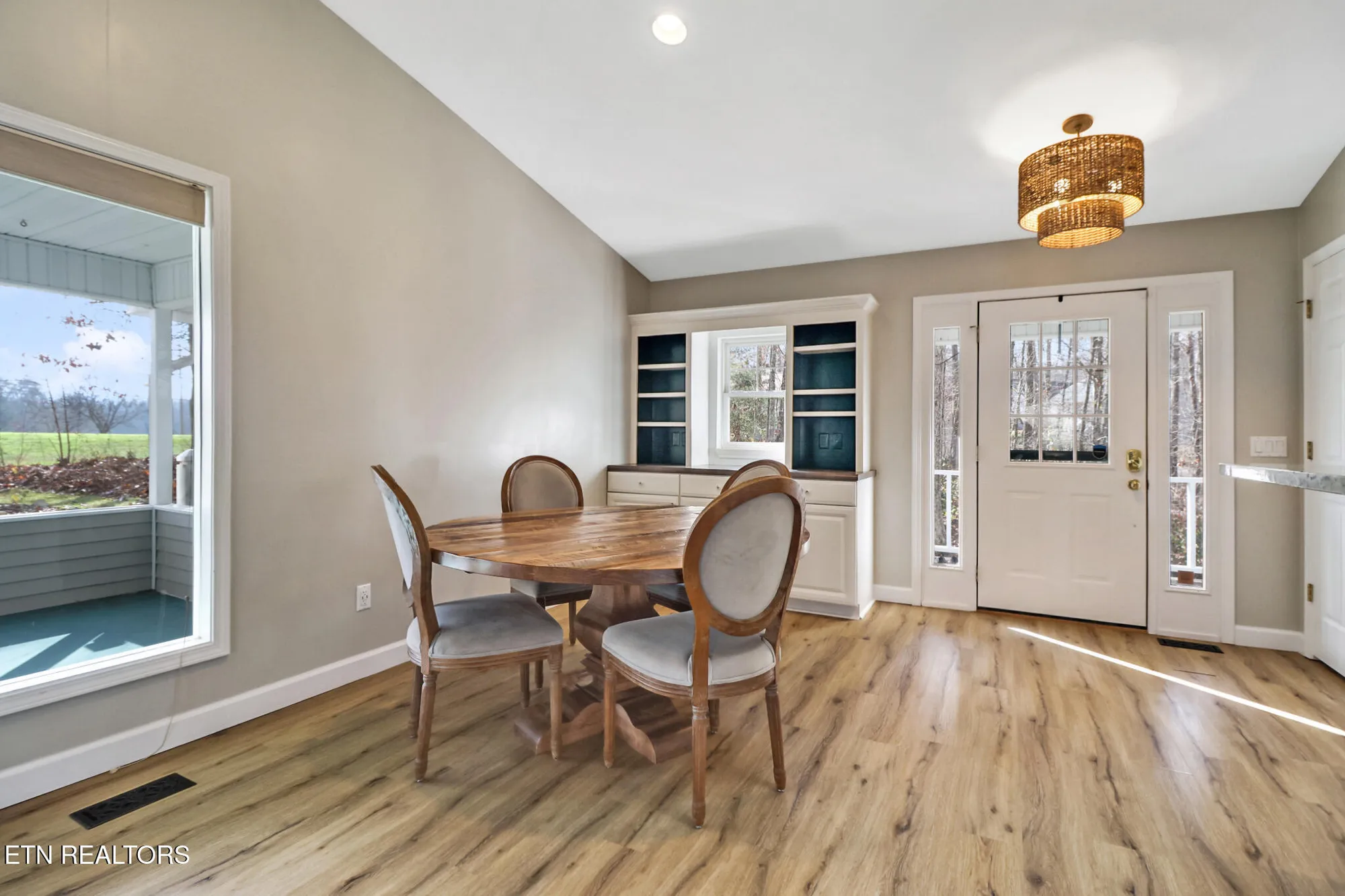 Property Slideshow image 10 of 47 | 14 berkeley sq, Crossville, TN, 38558