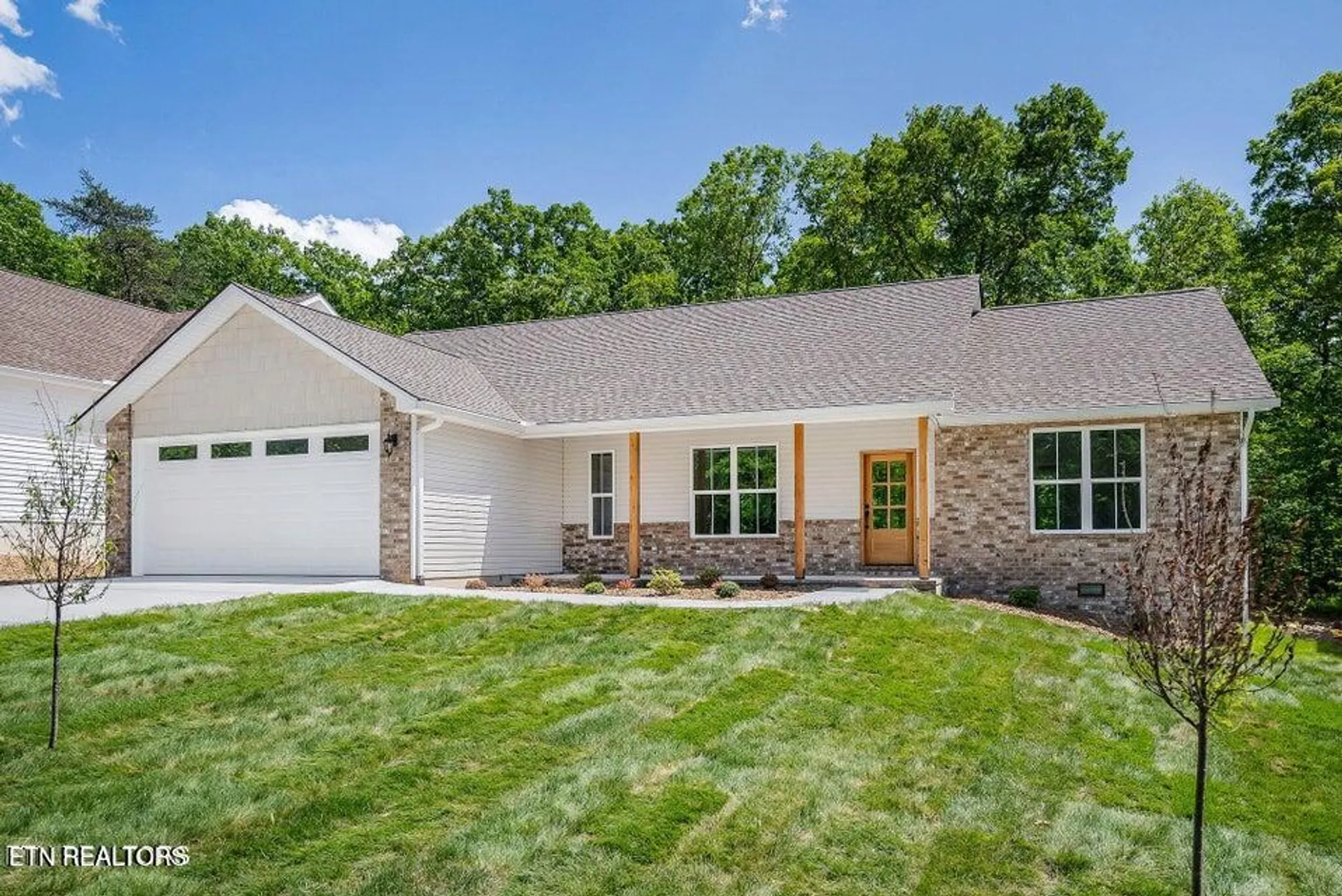 Property Slideshow image 1 of 12 | 384 st george dr, Fairfield Glade, TN, 38558