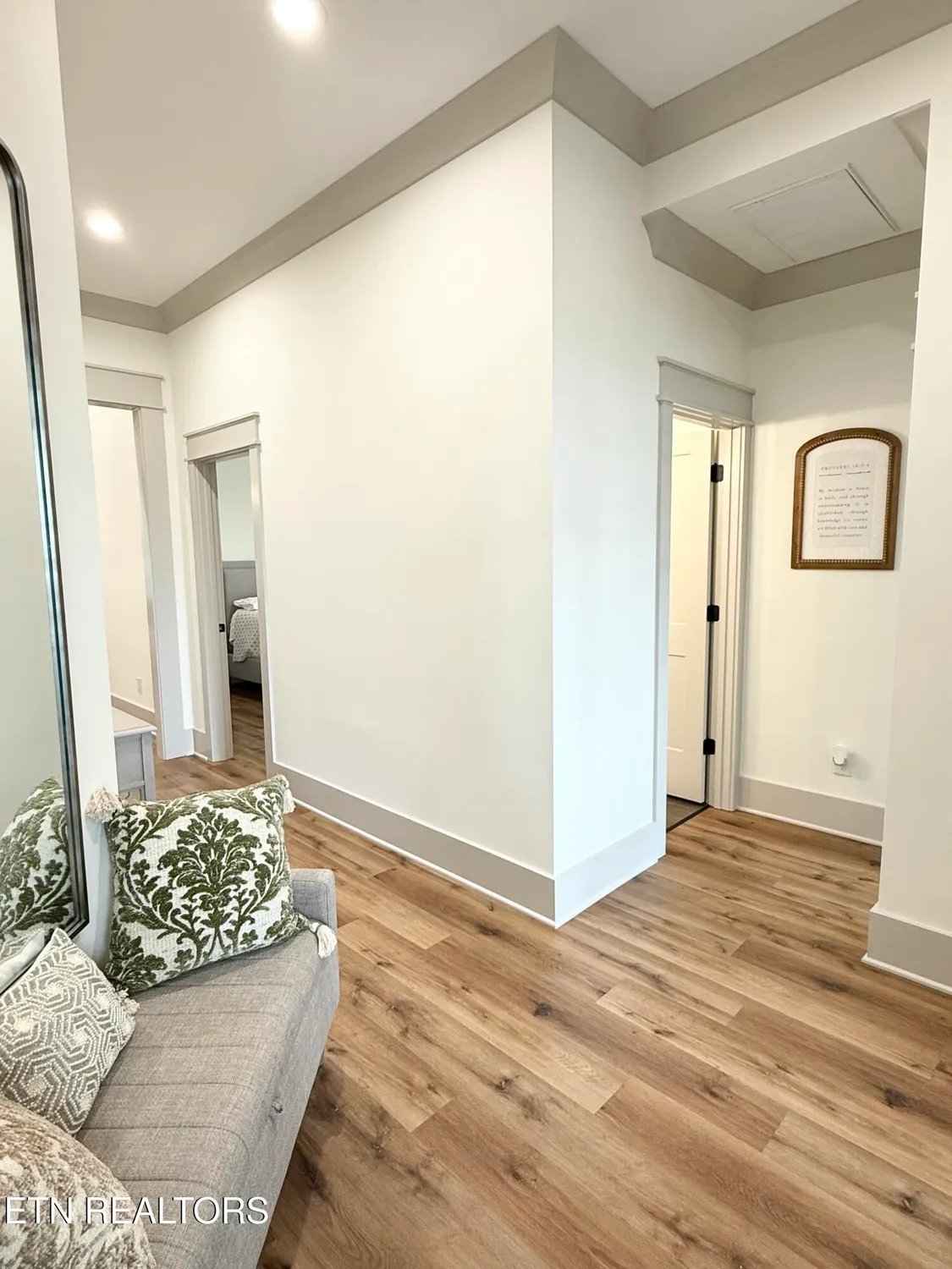 Property Slideshow image 14 of 40 | 205 chogi ln, Loudon, TN, 37774