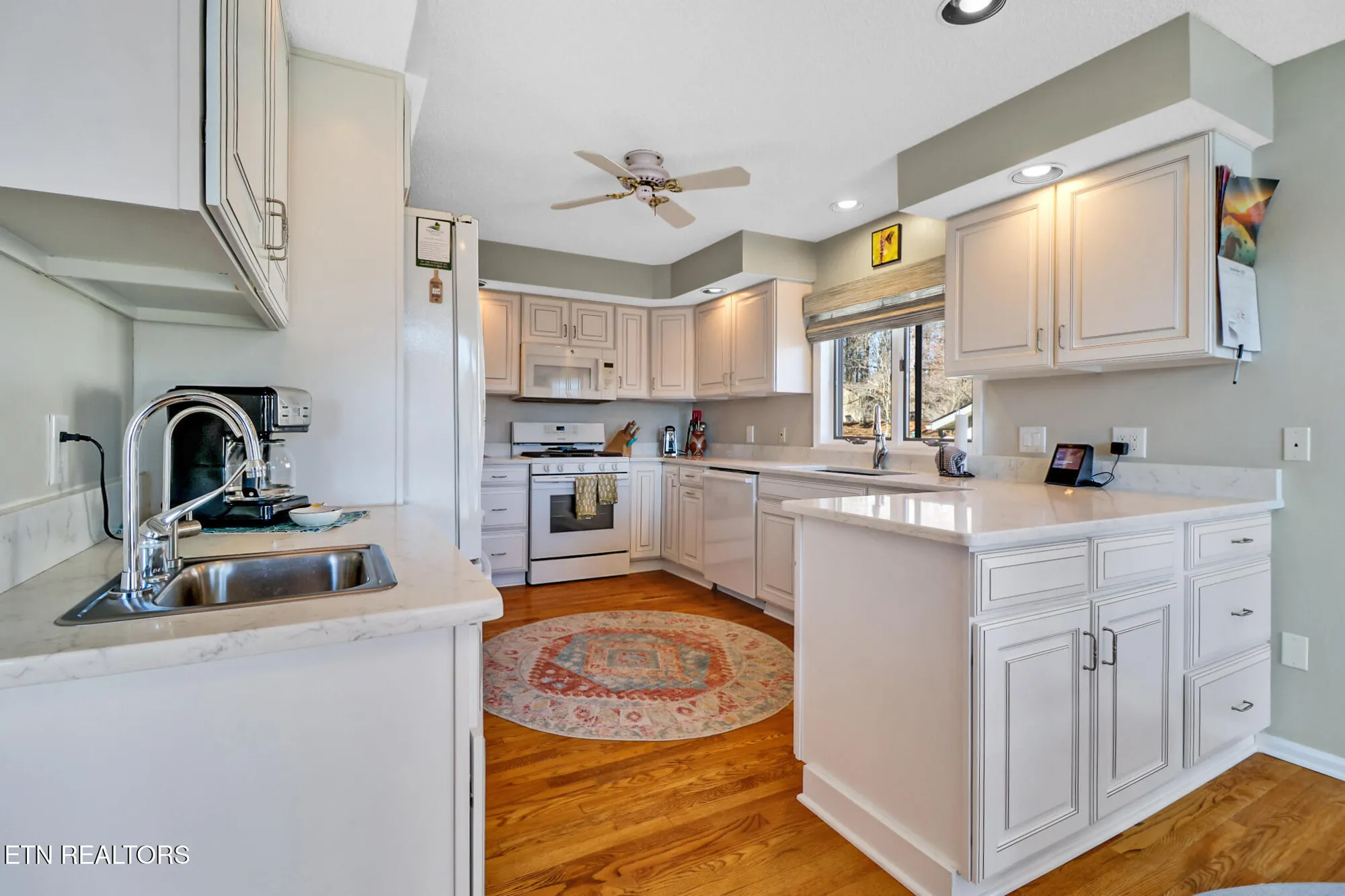 Property Slideshow image 6 of 39 | 110 delbridge ln, Crossville, TN, 38558