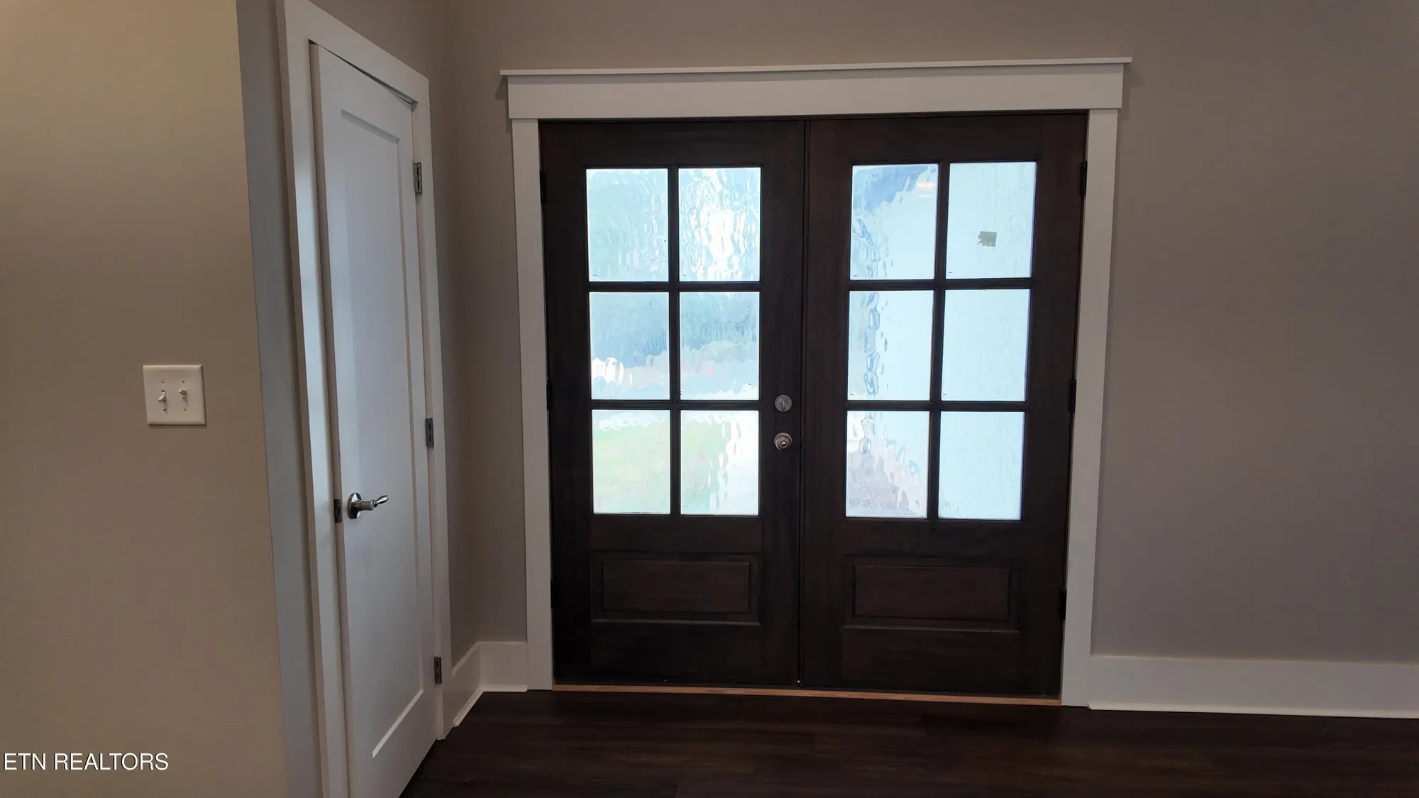 Property Slideshow image 23 of 42 | 301 seminole shrs, Loudon, TN, 37774